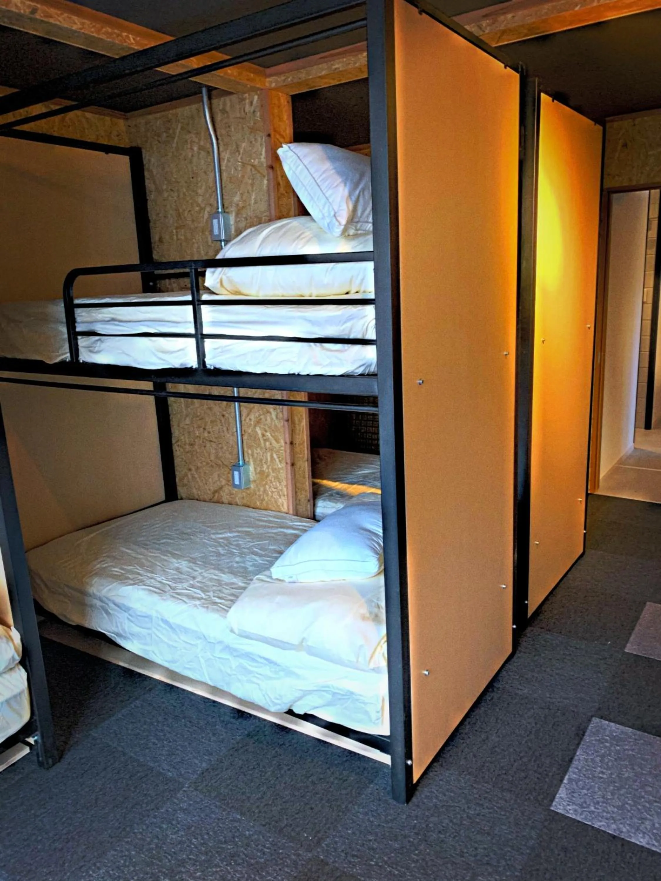 bunk bed, Bed in Arura Sapporo