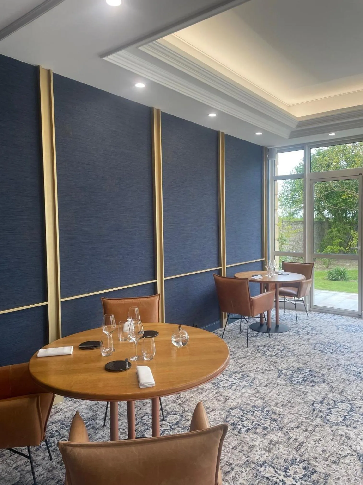 Restaurant/places to eat in Grand Hôtel "Château de Sully" - Piscine & Spa