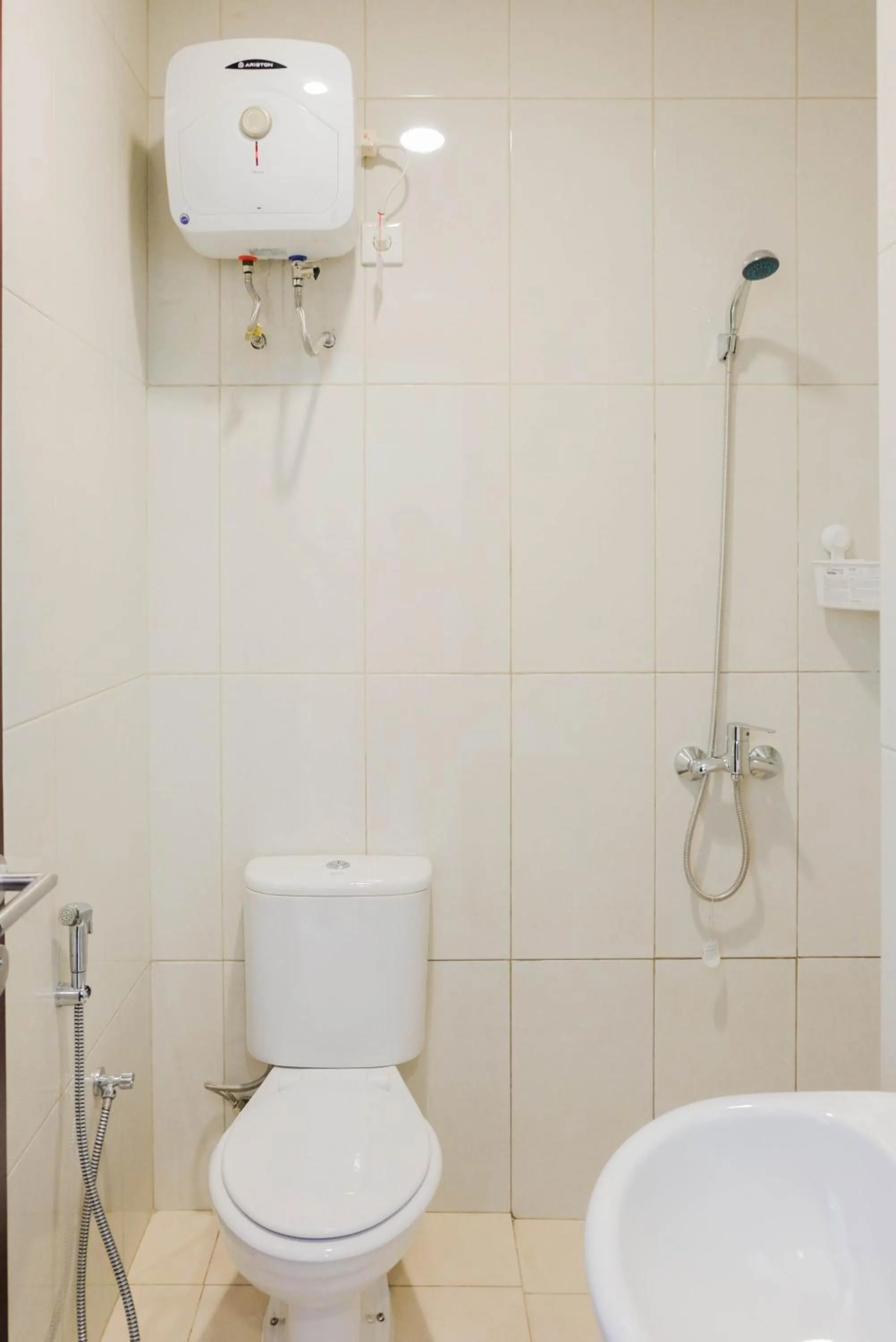 Homey and Simple 1BR at Asatti Apartment By Travelio