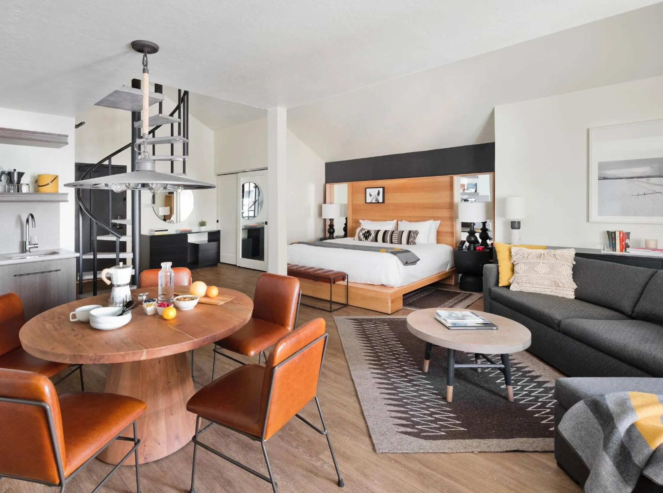 Kitchen or kitchenette in Gravity Haus Jackson Hole