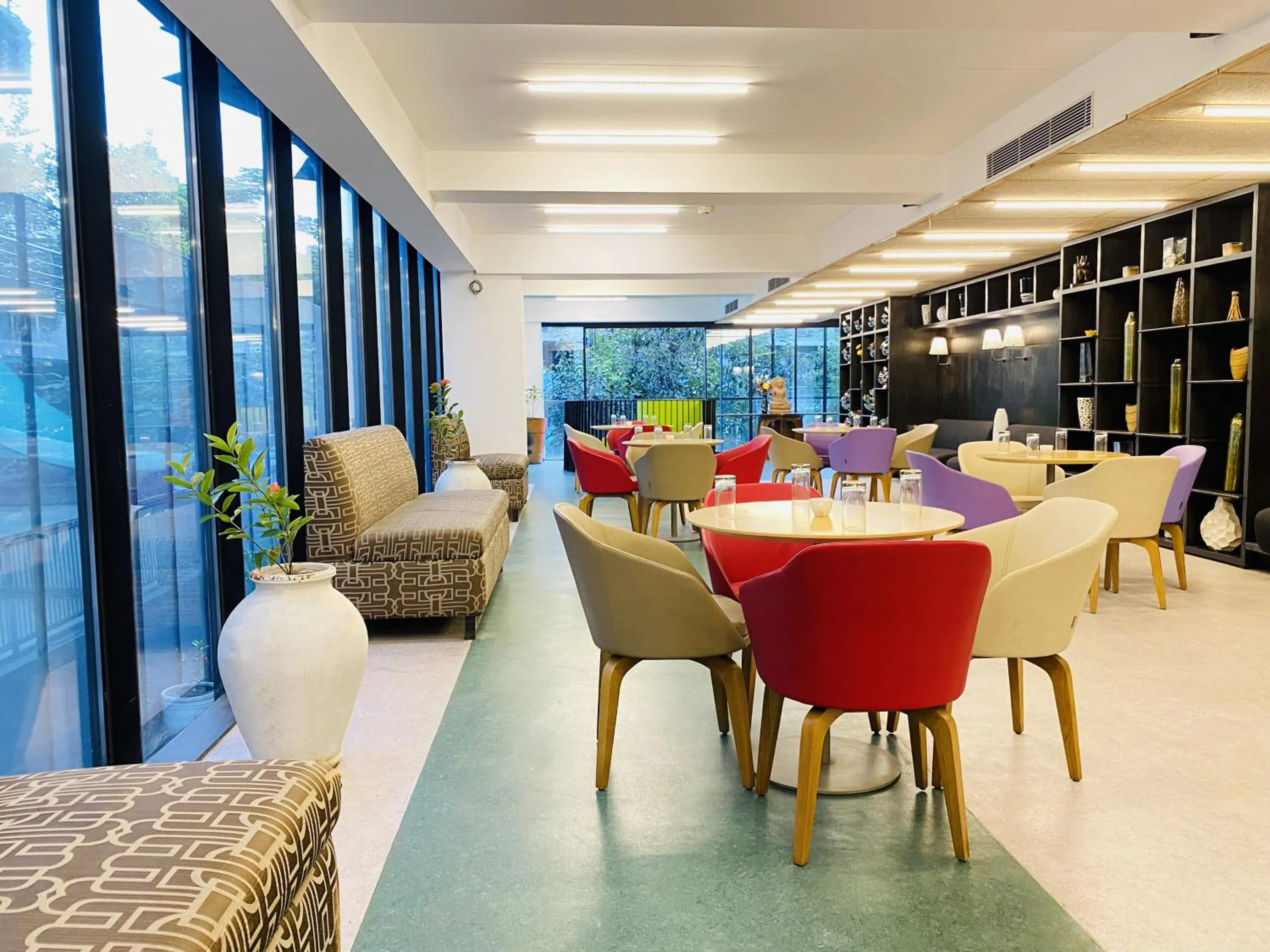 Restaurant/places to eat in NUO By juSTa