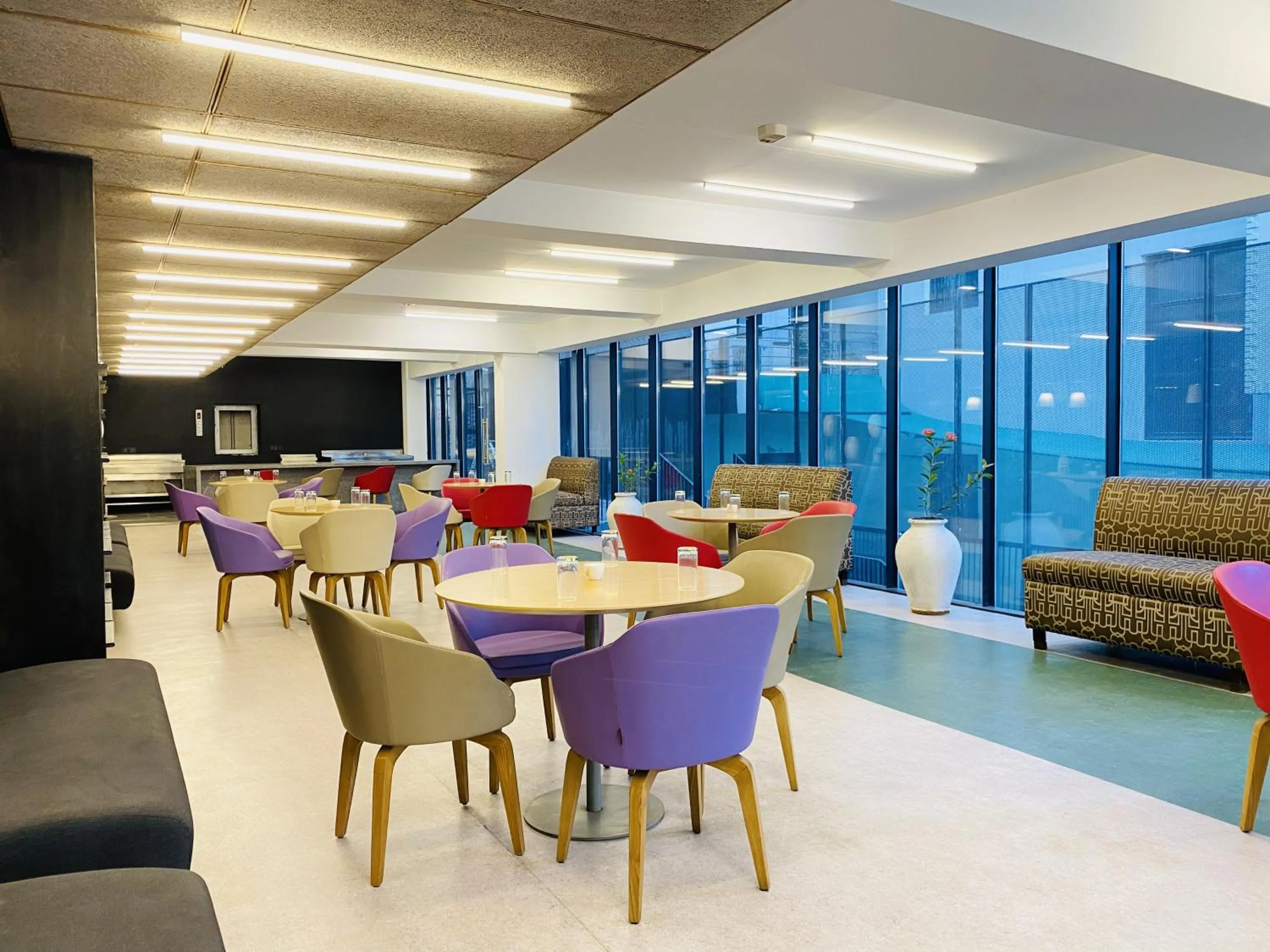 Restaurant/places to eat in NUO By juSTa