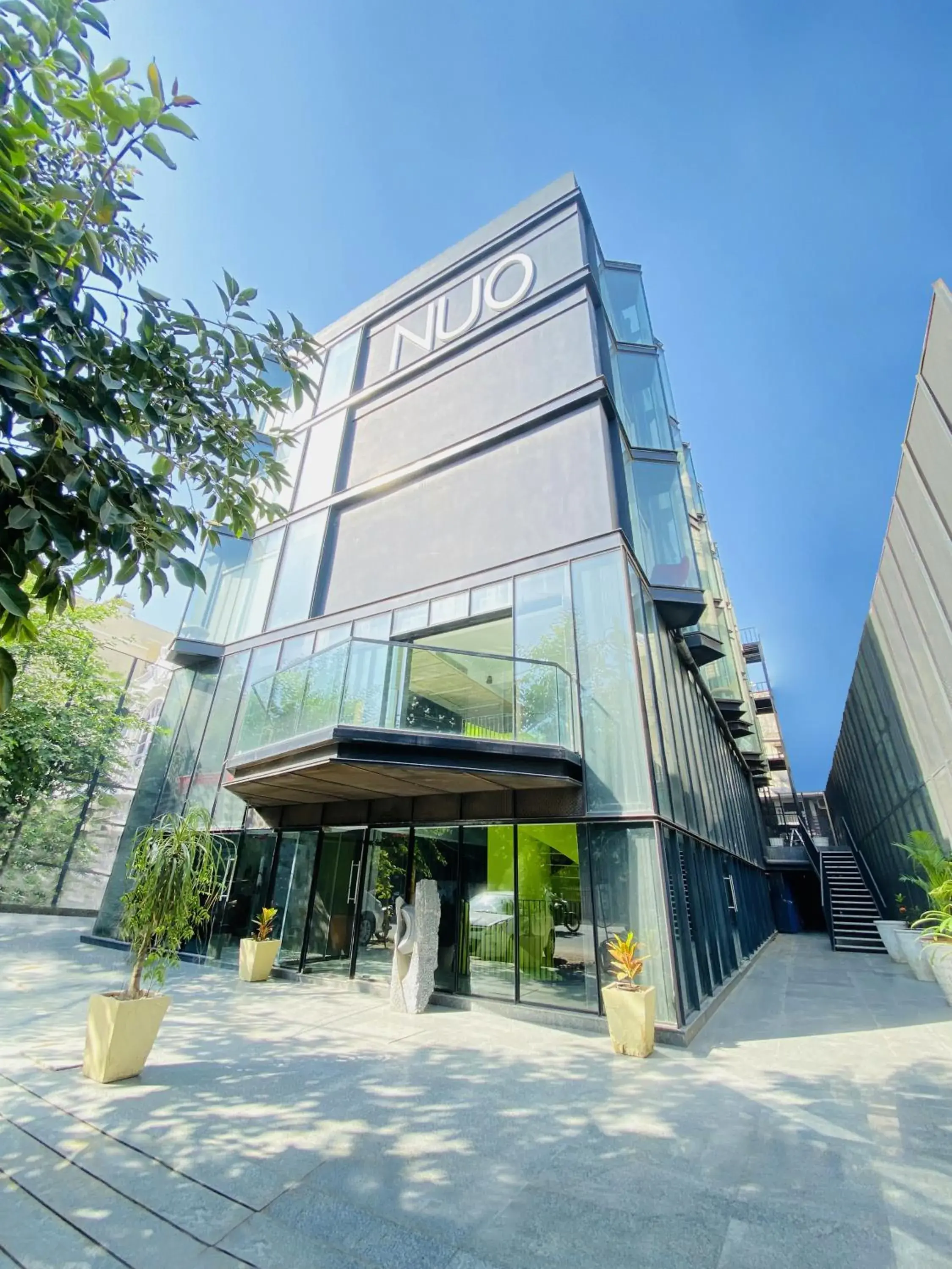 NUO By juSTa NUO By juSTa