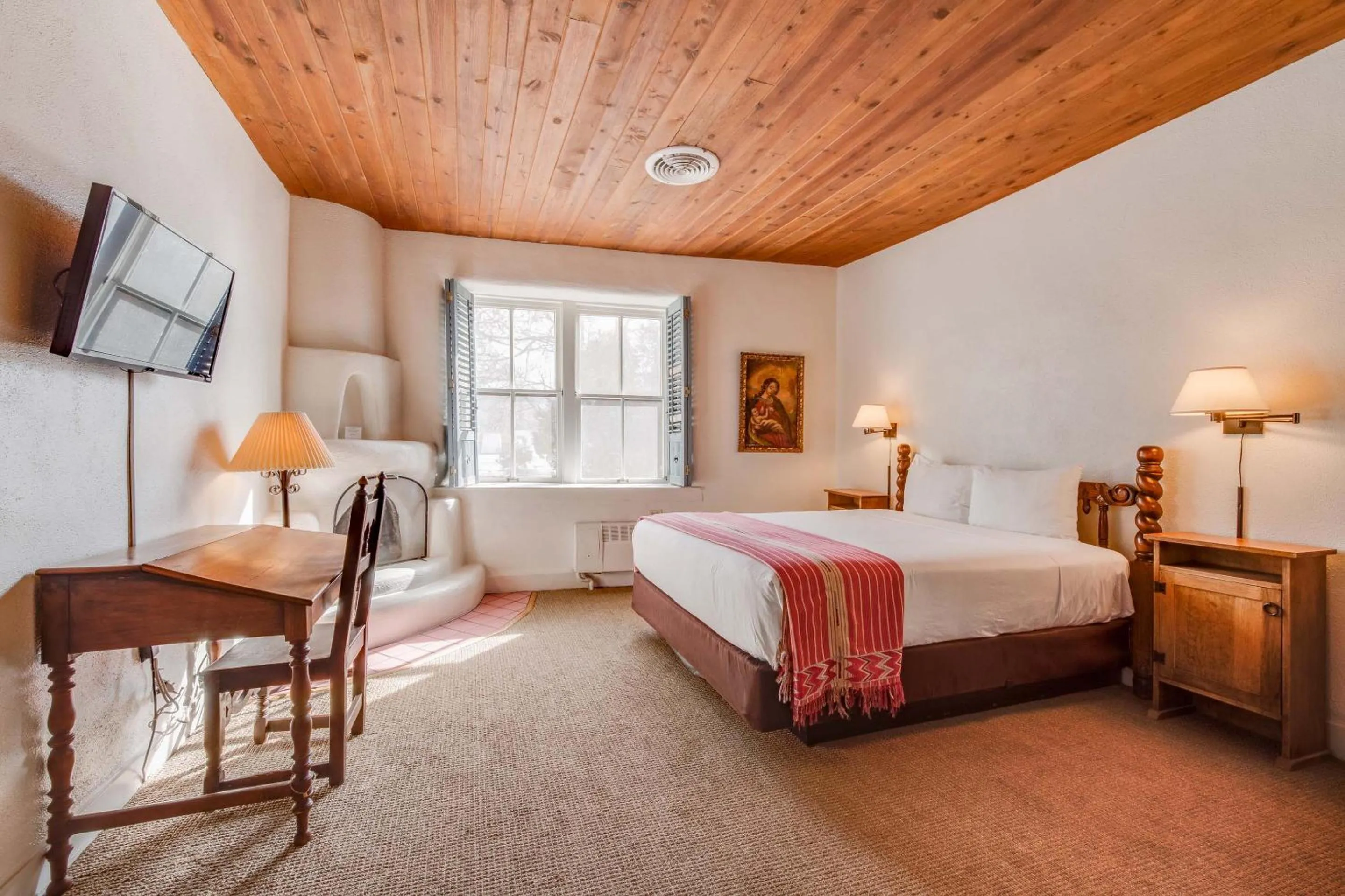 Bed in The Historic Taos Inn