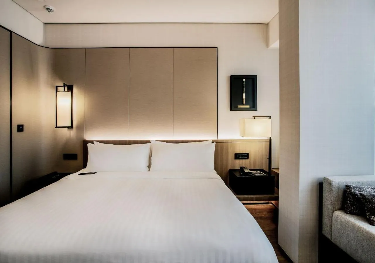 Bedroom, Bed in The Clan Hotel Singapore by Far East Hospitality