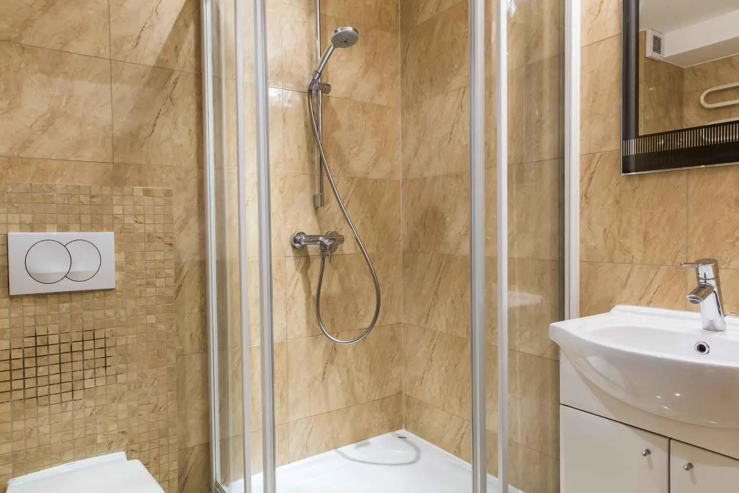 Shower in Apartament Giewont
