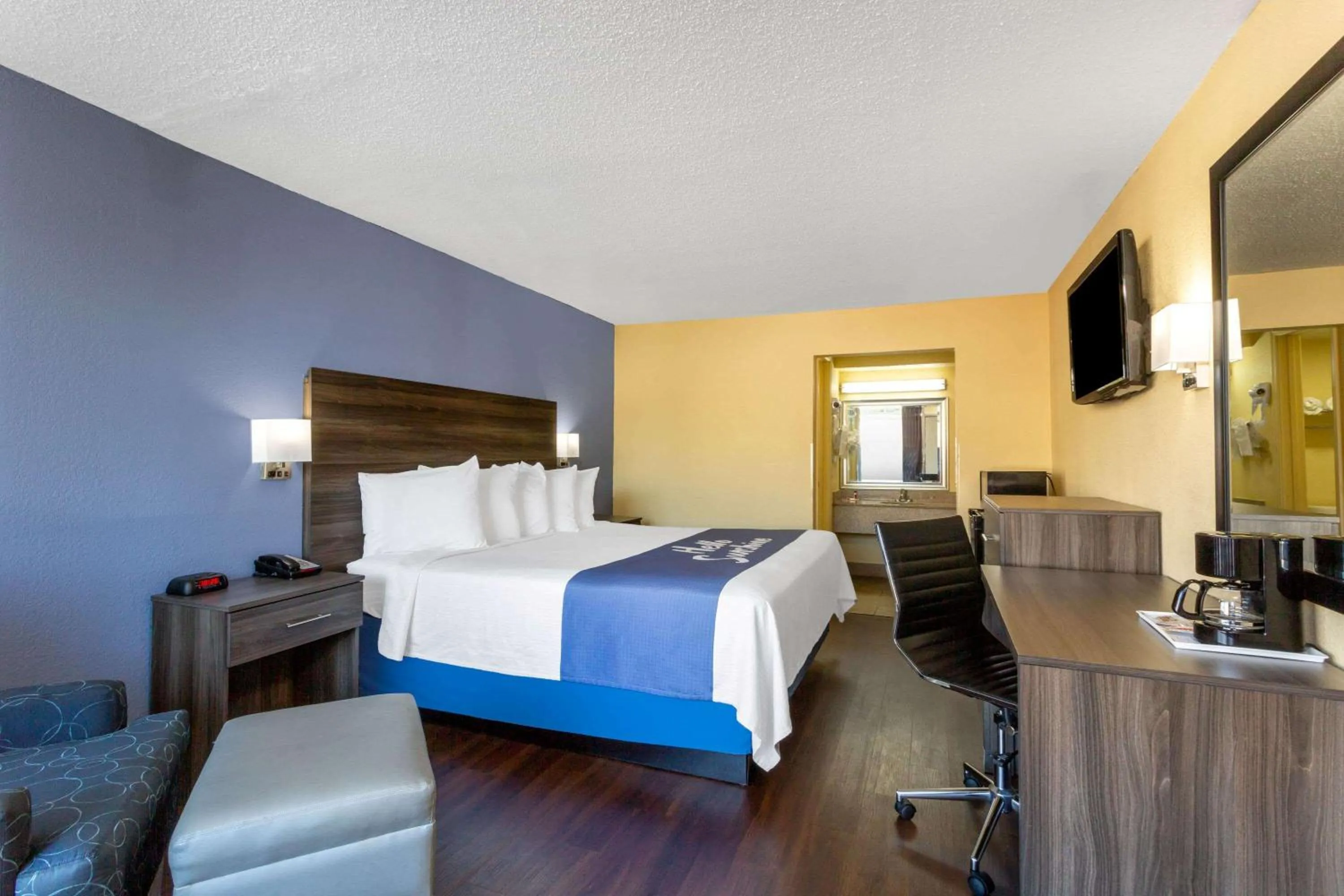 Photo of the whole room, Bed in Days Inn by Wyndham Hampton Near Coliseum Convention Center