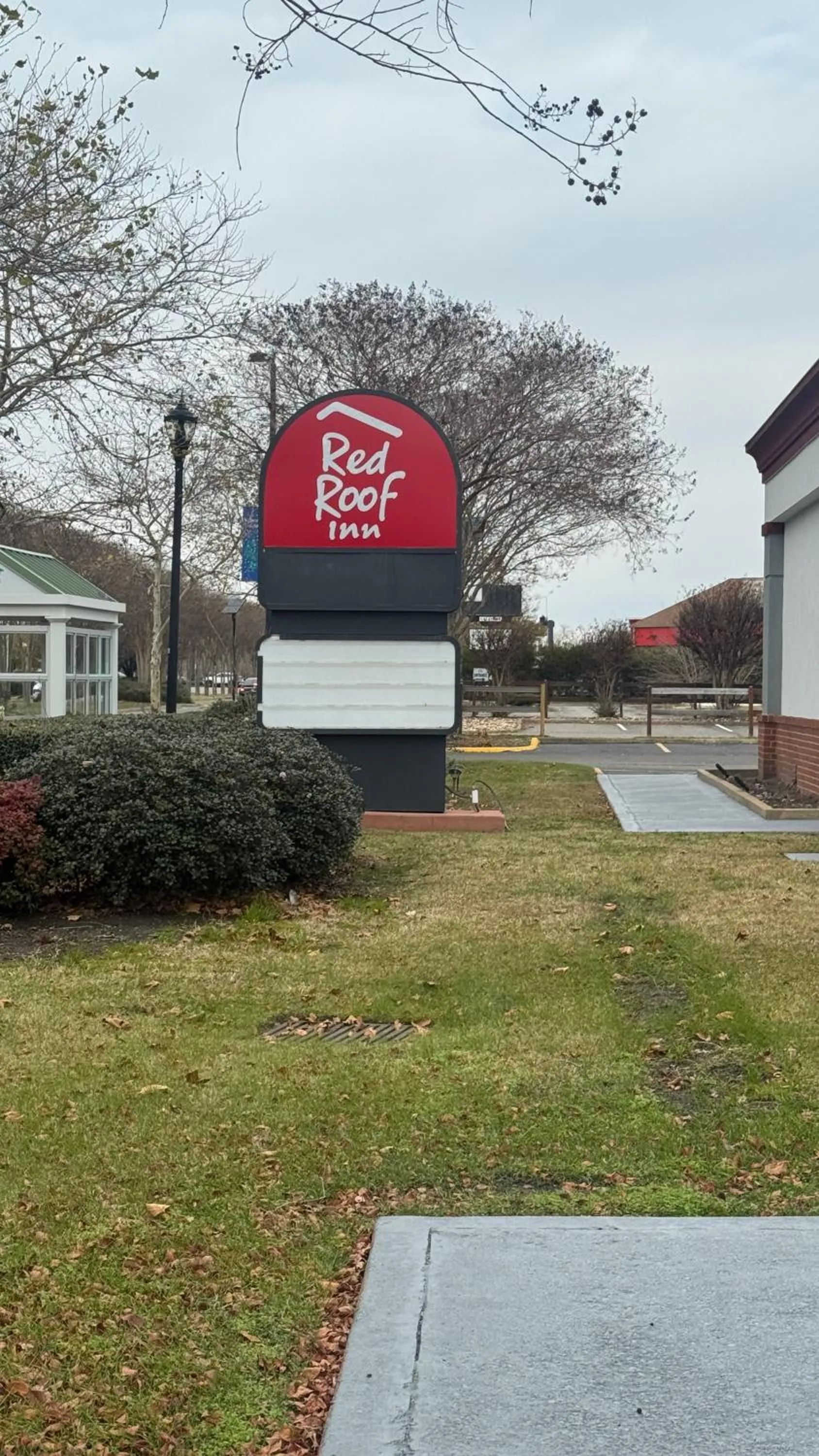 Property logo or sign in Red Roof Inn Hampton Coliseum