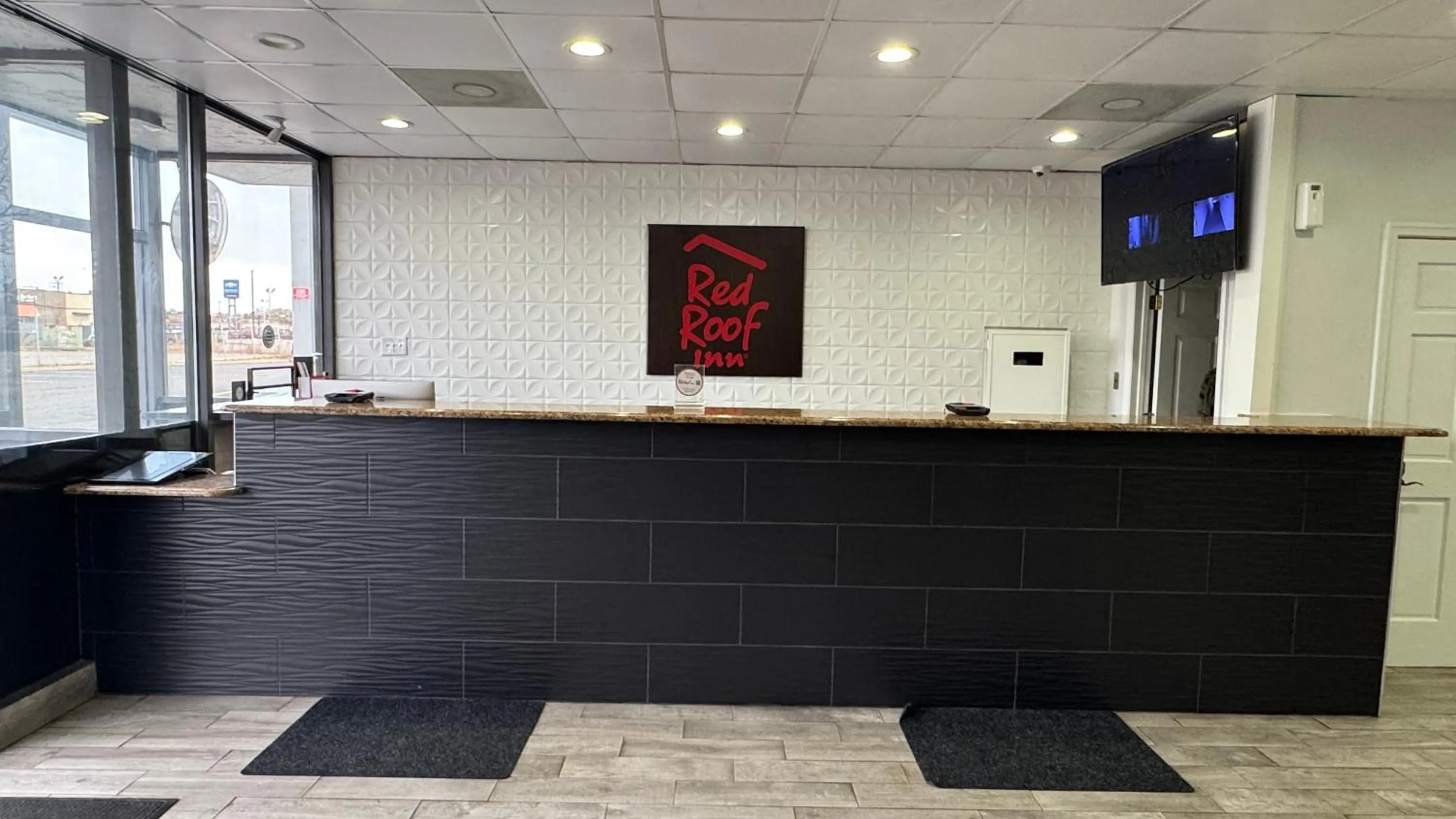 Property building in Red Roof Inn Hampton Coliseum