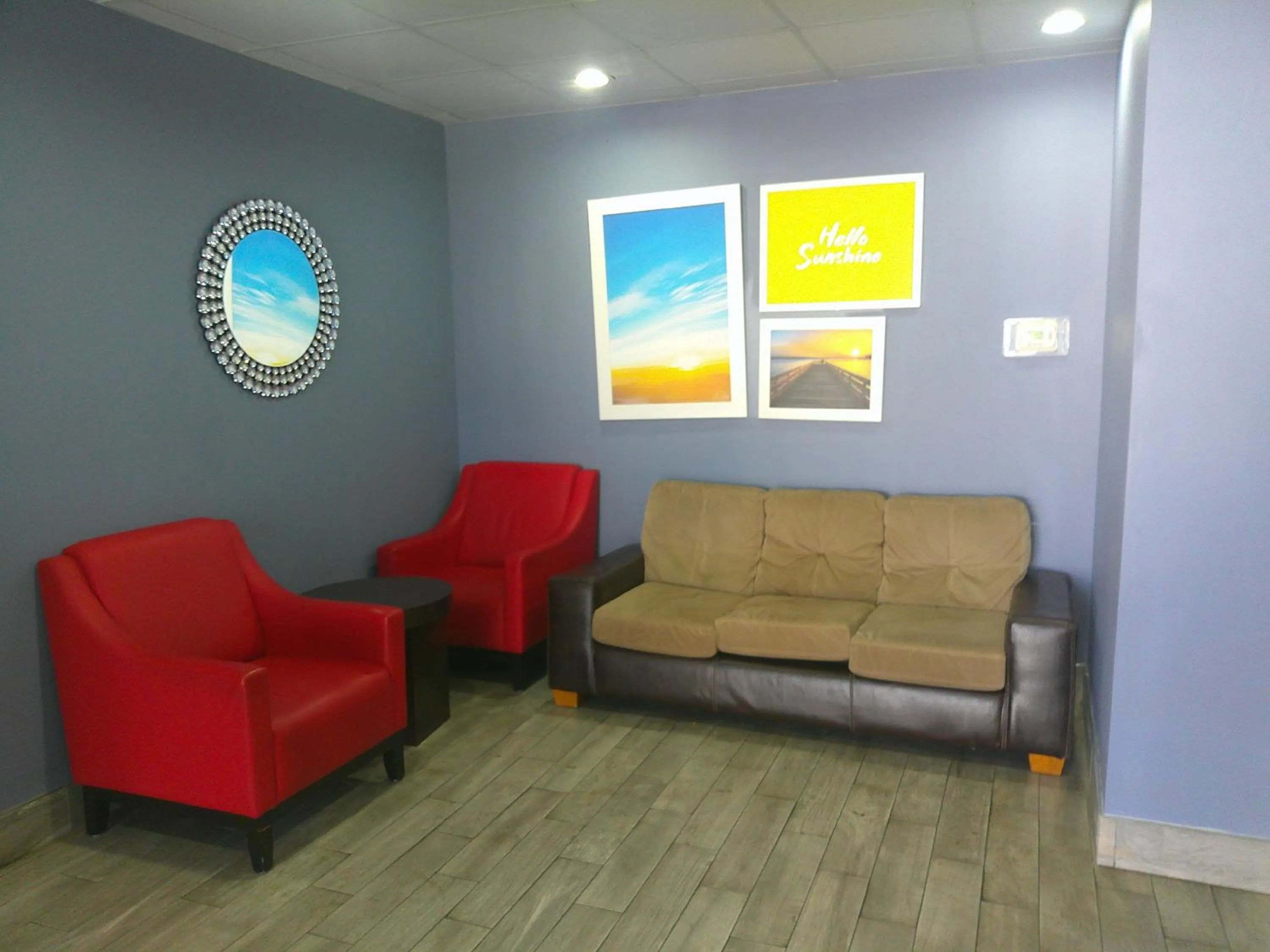 Lobby or reception in Red Roof Inn Hampton Coliseum