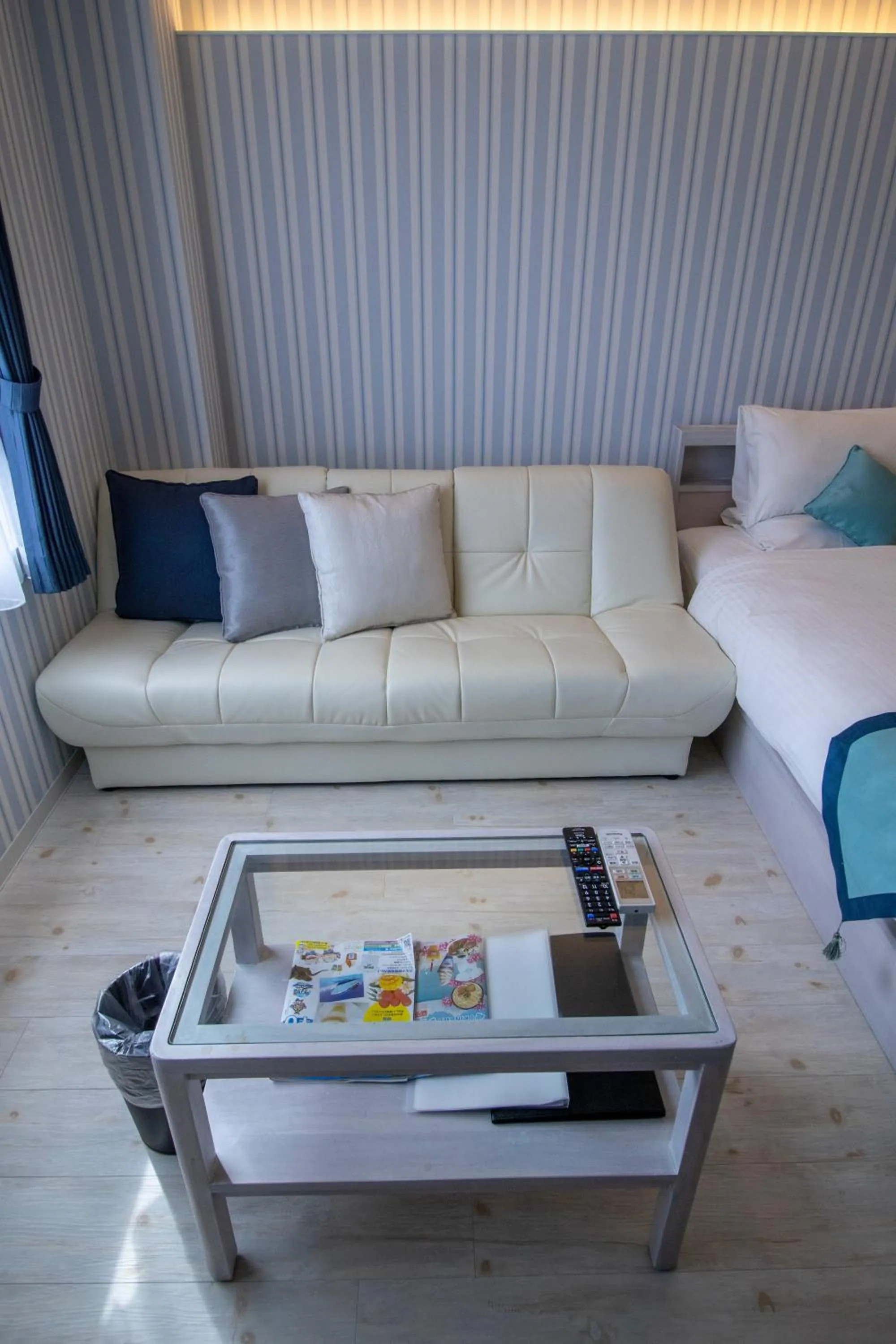 Seating area in Pine Hills Hotel Miyakojima