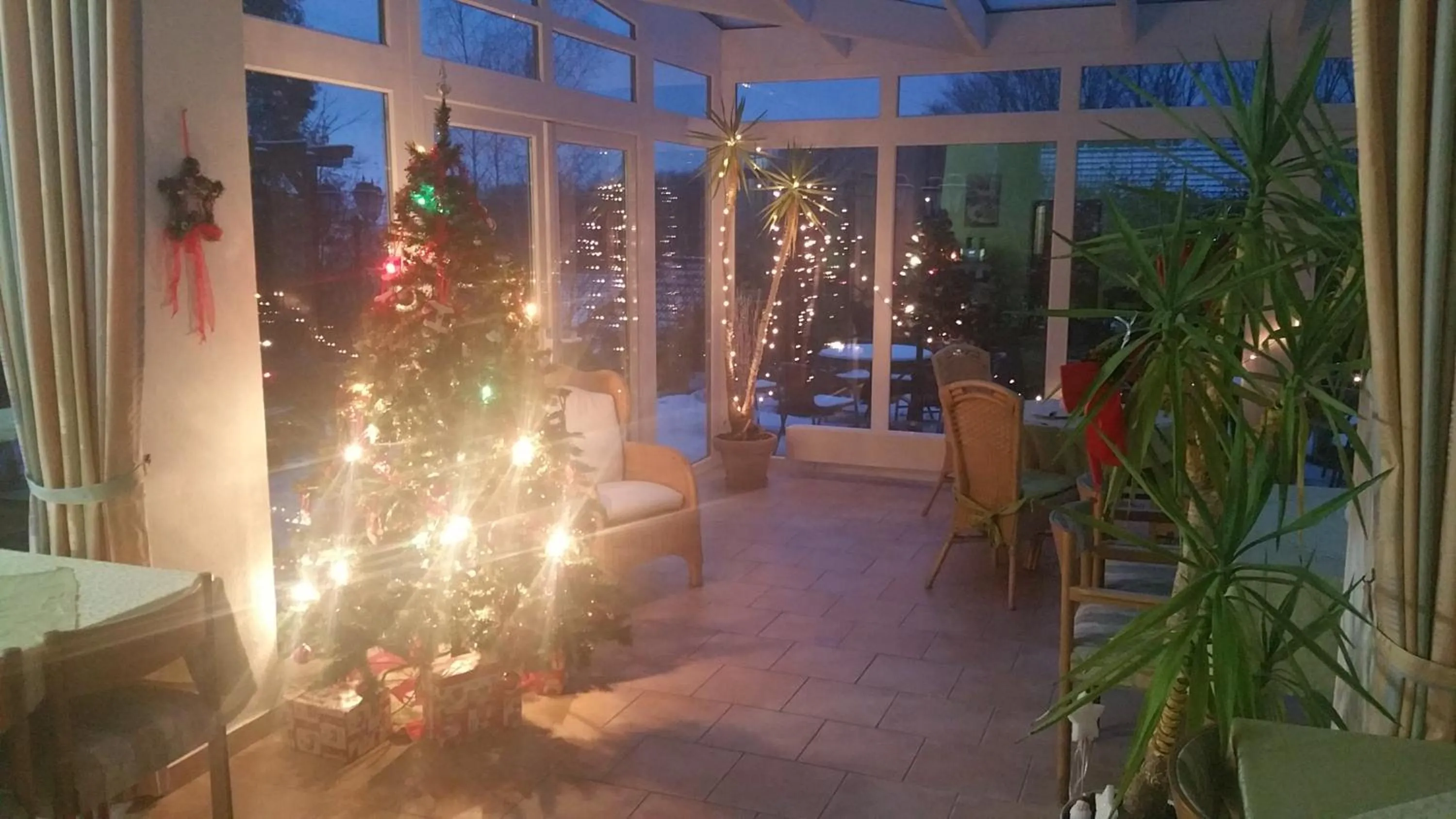 Winter in Panorama Hotel Pension Frohnau