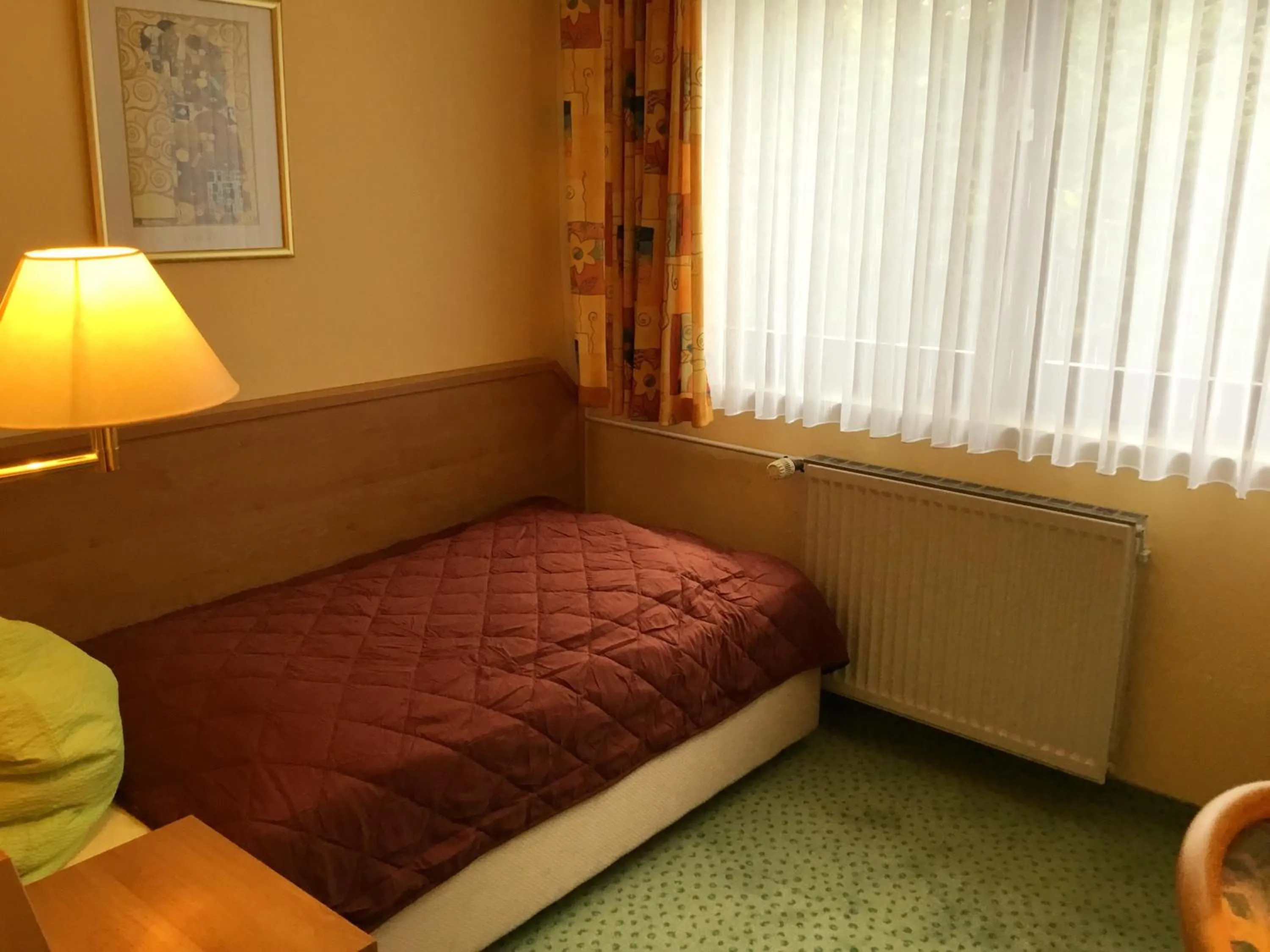 Photo of the whole room, Bed in Panorama Hotel Pension Frohnau
