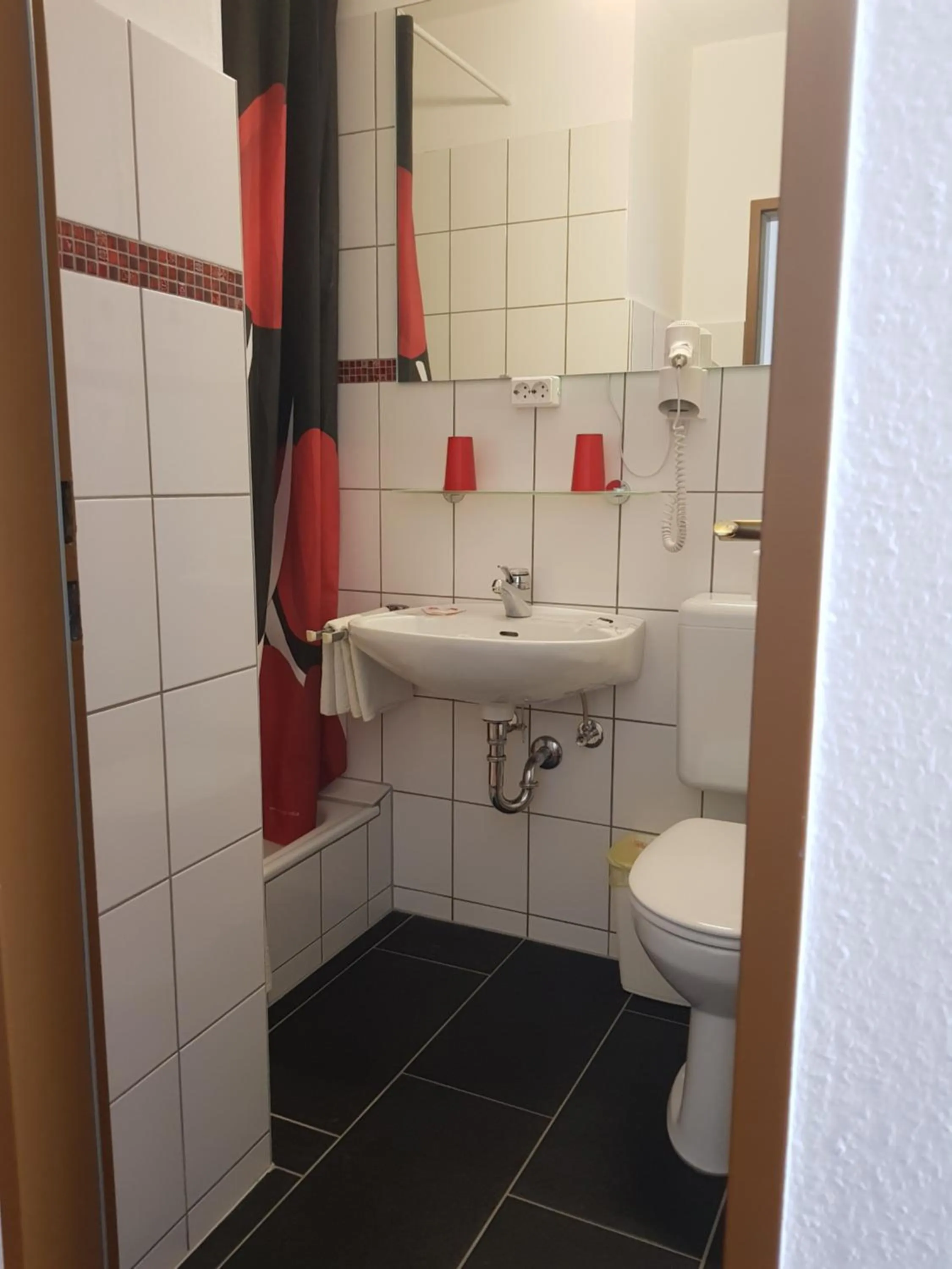 Toilet in Panorama Hotel Pension Frohnau