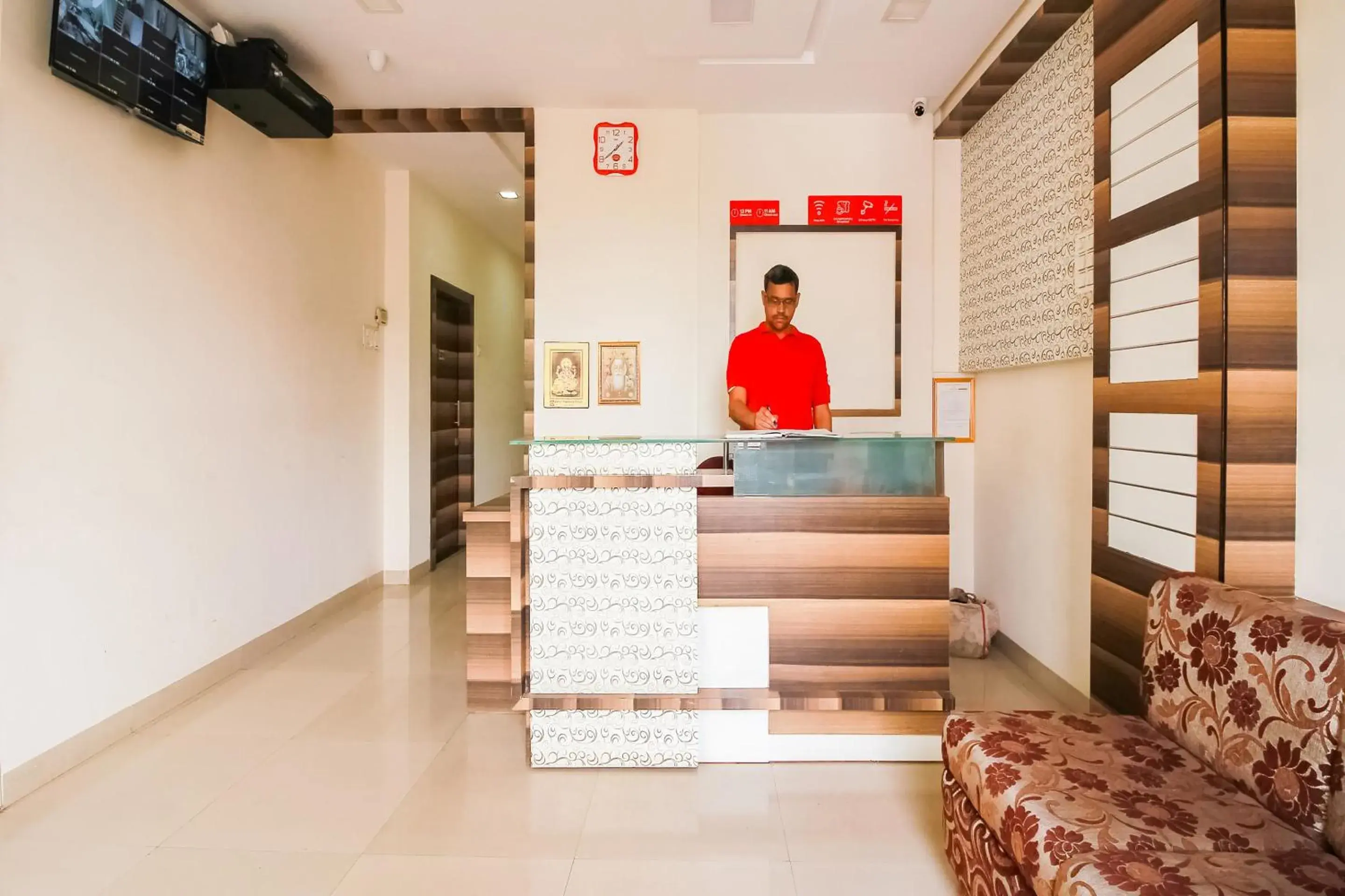 Lobby or reception in Hotel O Unique Inn Lobby or reception in Hotel O Unique Inn