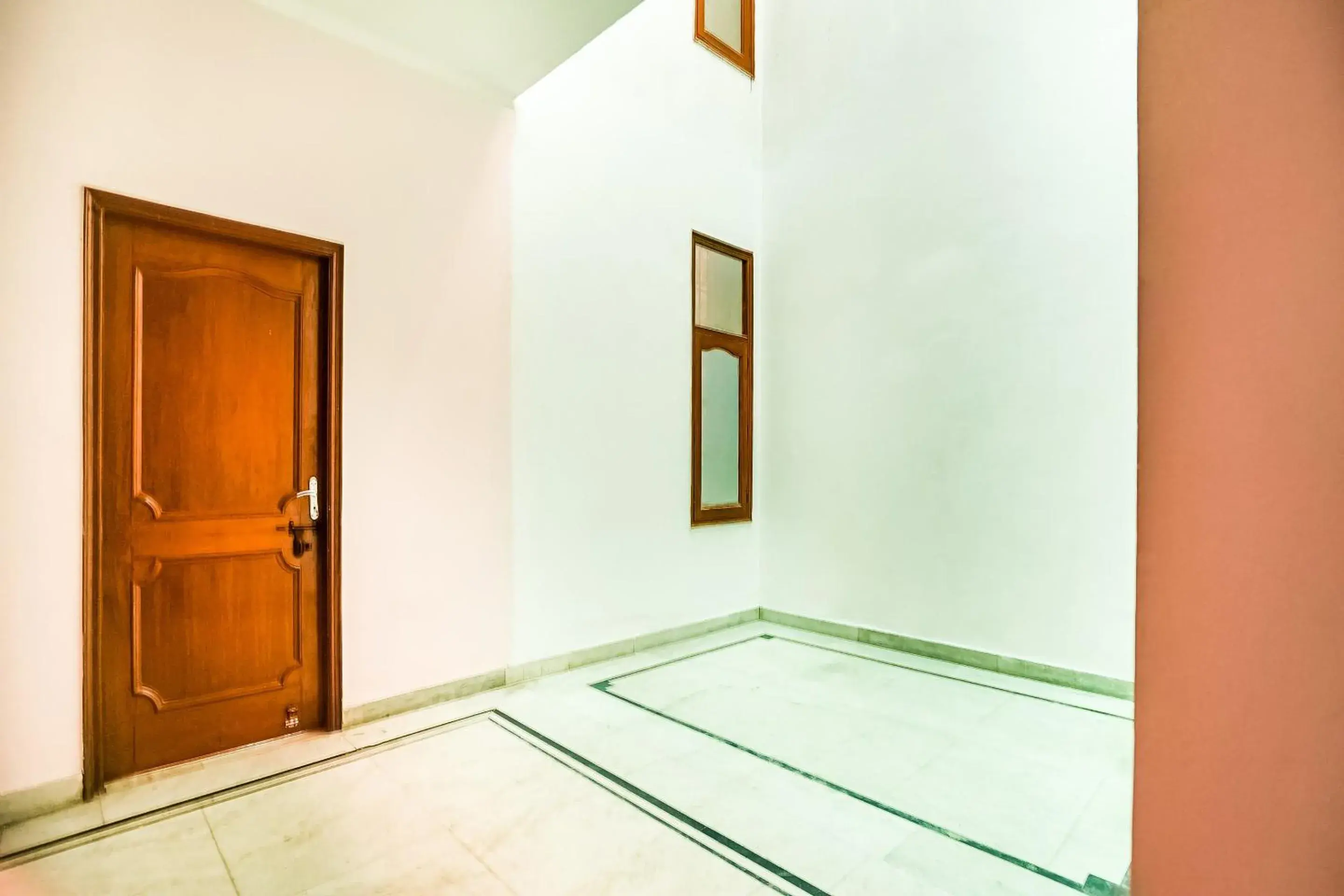 Lobby or reception in Hotel O Royal Inn Lobby or reception in Hotel O Royal Inn