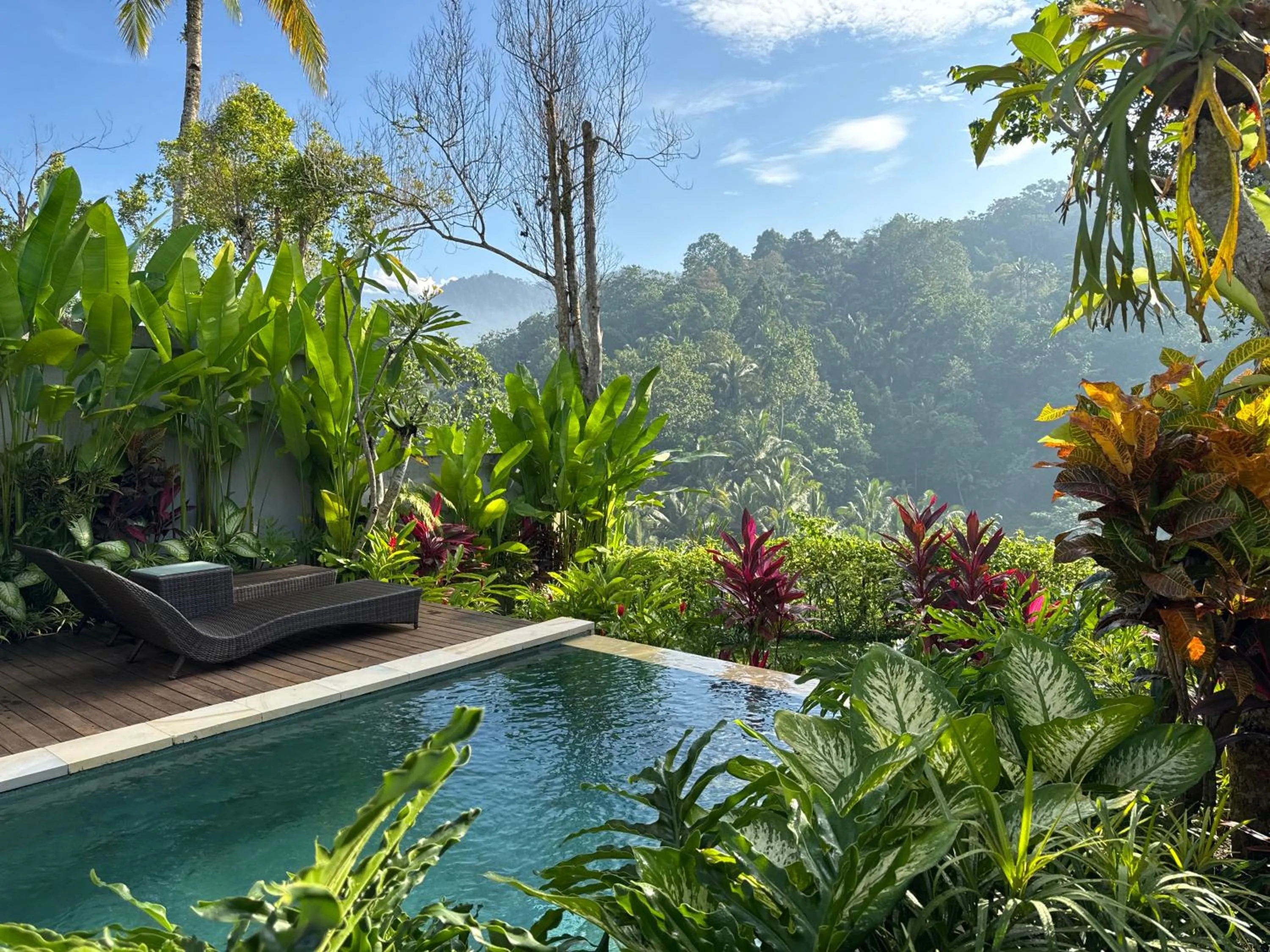 Swimming pool in The Sidemen Villa