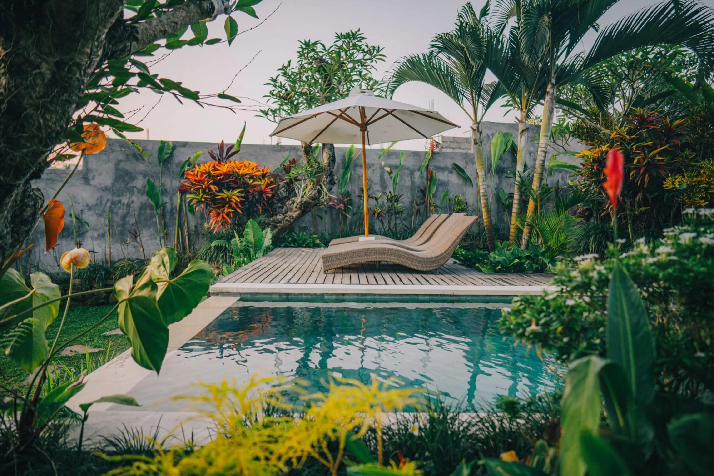 Swimming pool in The Sidemen Villa