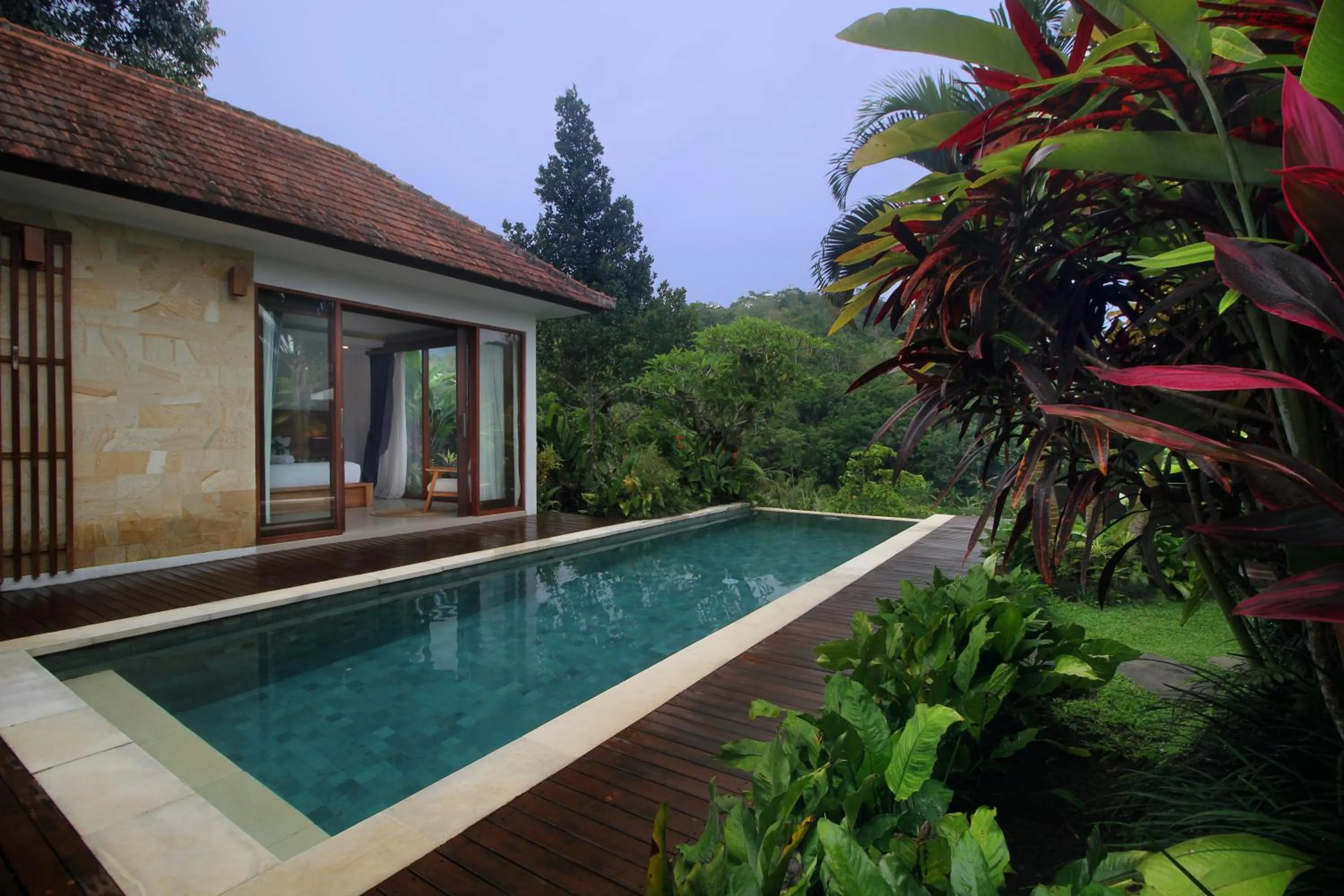 Swimming pool in The Sidemen Villa