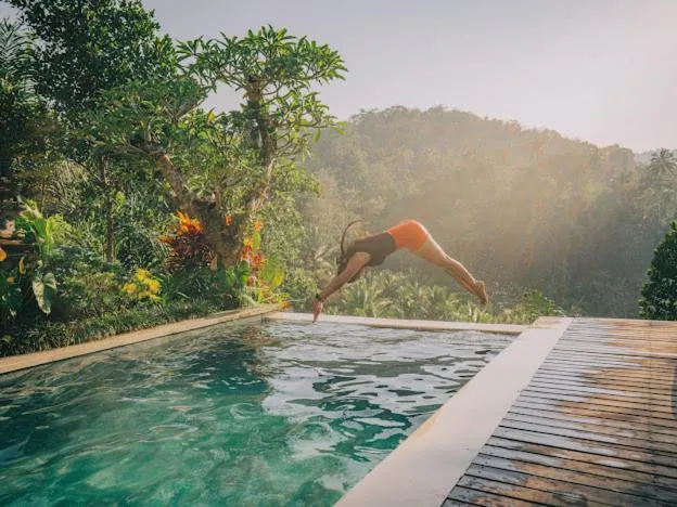 Swimming pool in The Sidemen Villa