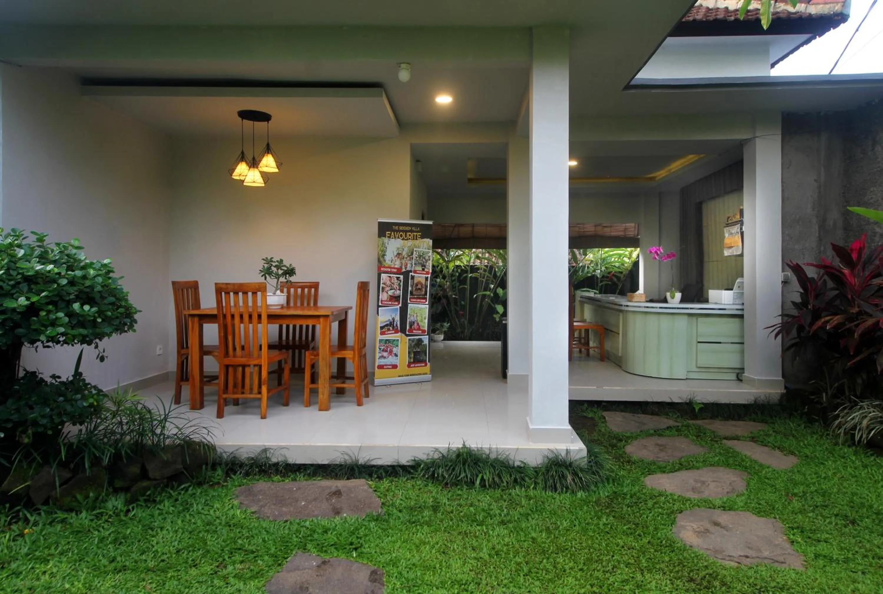 Lobby or reception in The Sidemen Villa