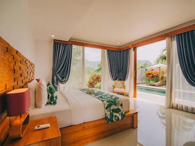 Bedroom, Bed in The Sidemen Villa
