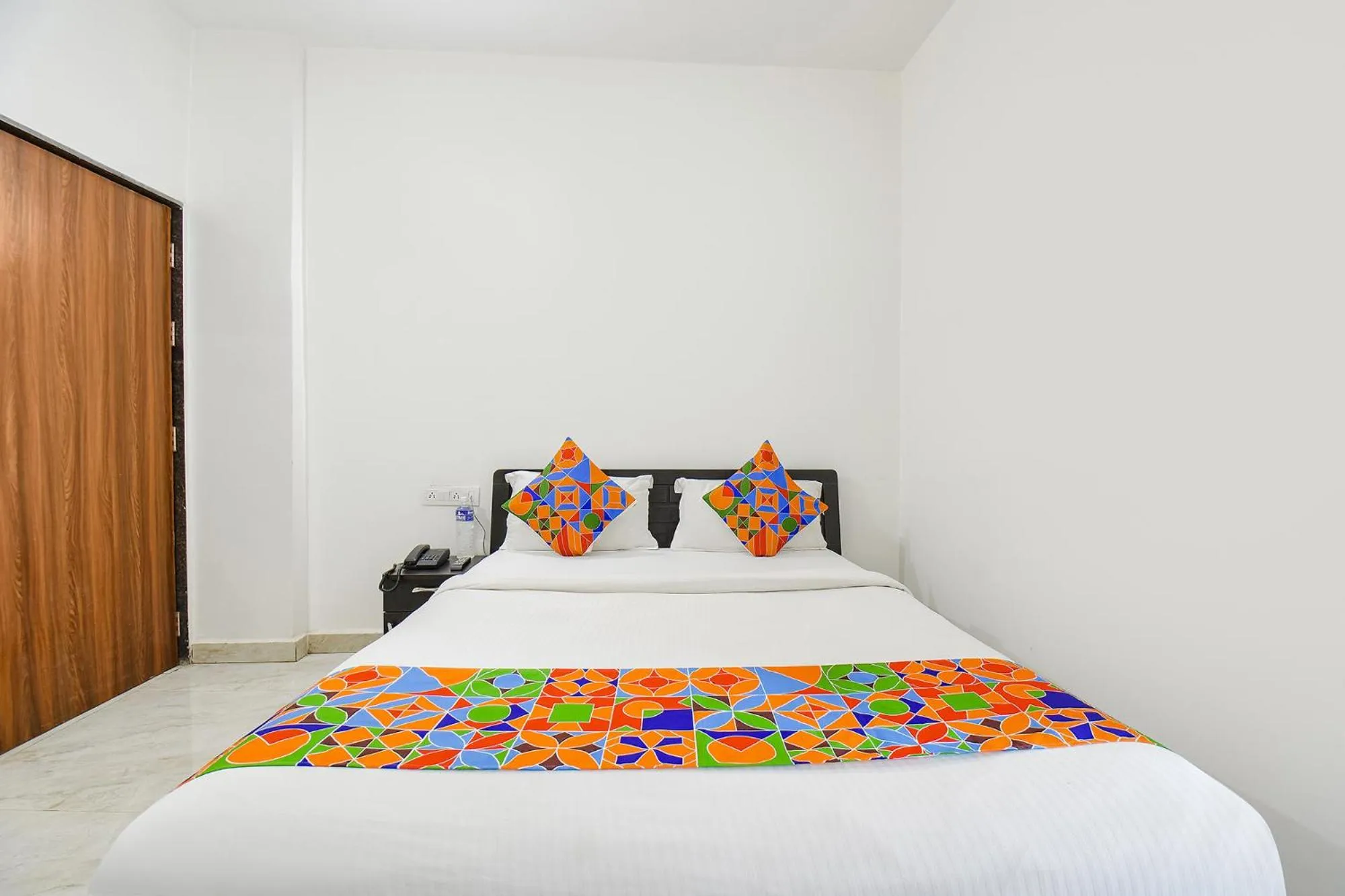 Bed in Via Shivsai Palace - Nr Shree Krishna Temple