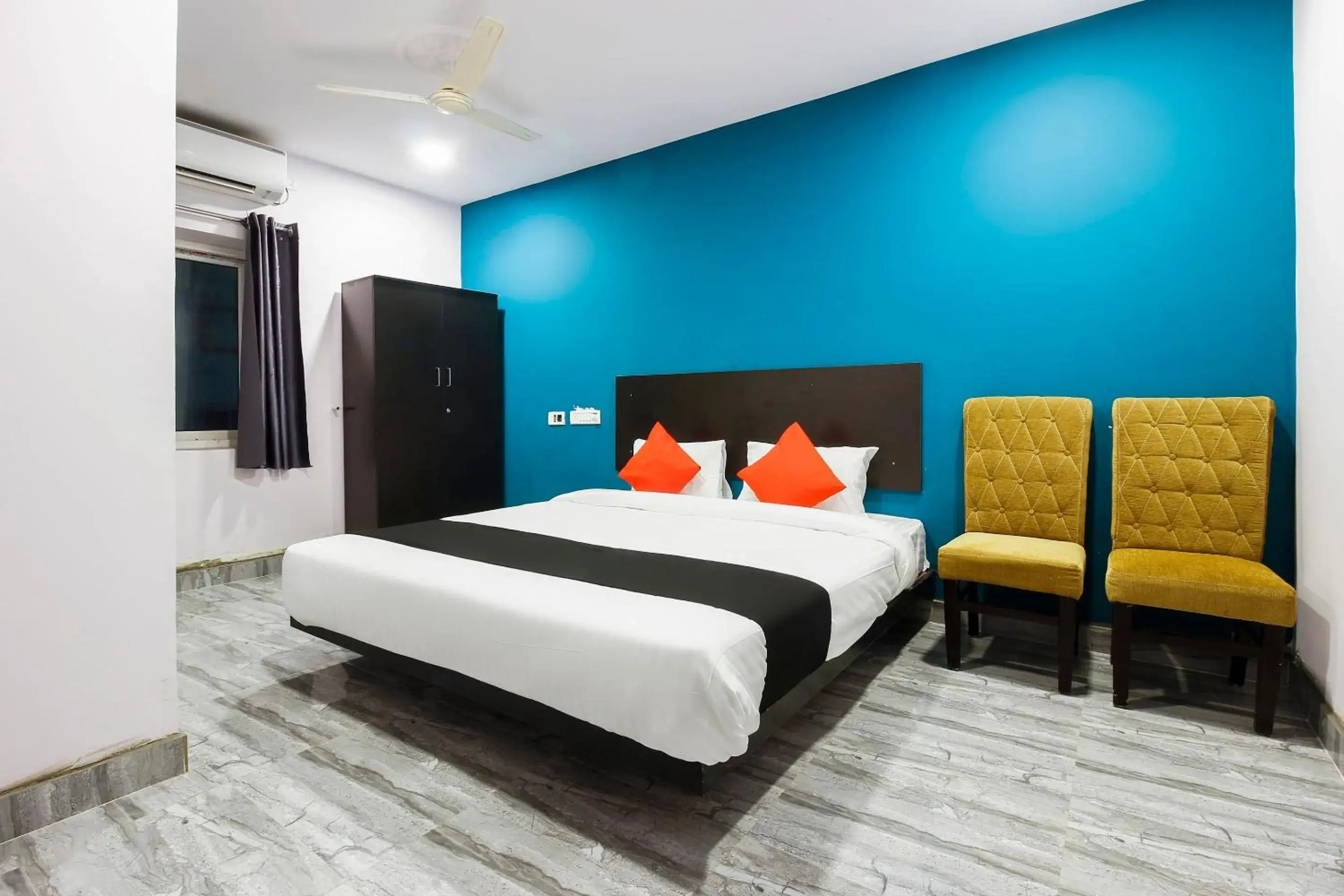 Bedroom, Bed in Capital O Che Sigma Hotel Bedroom, Bed in Capital O Che Sigma Hotel