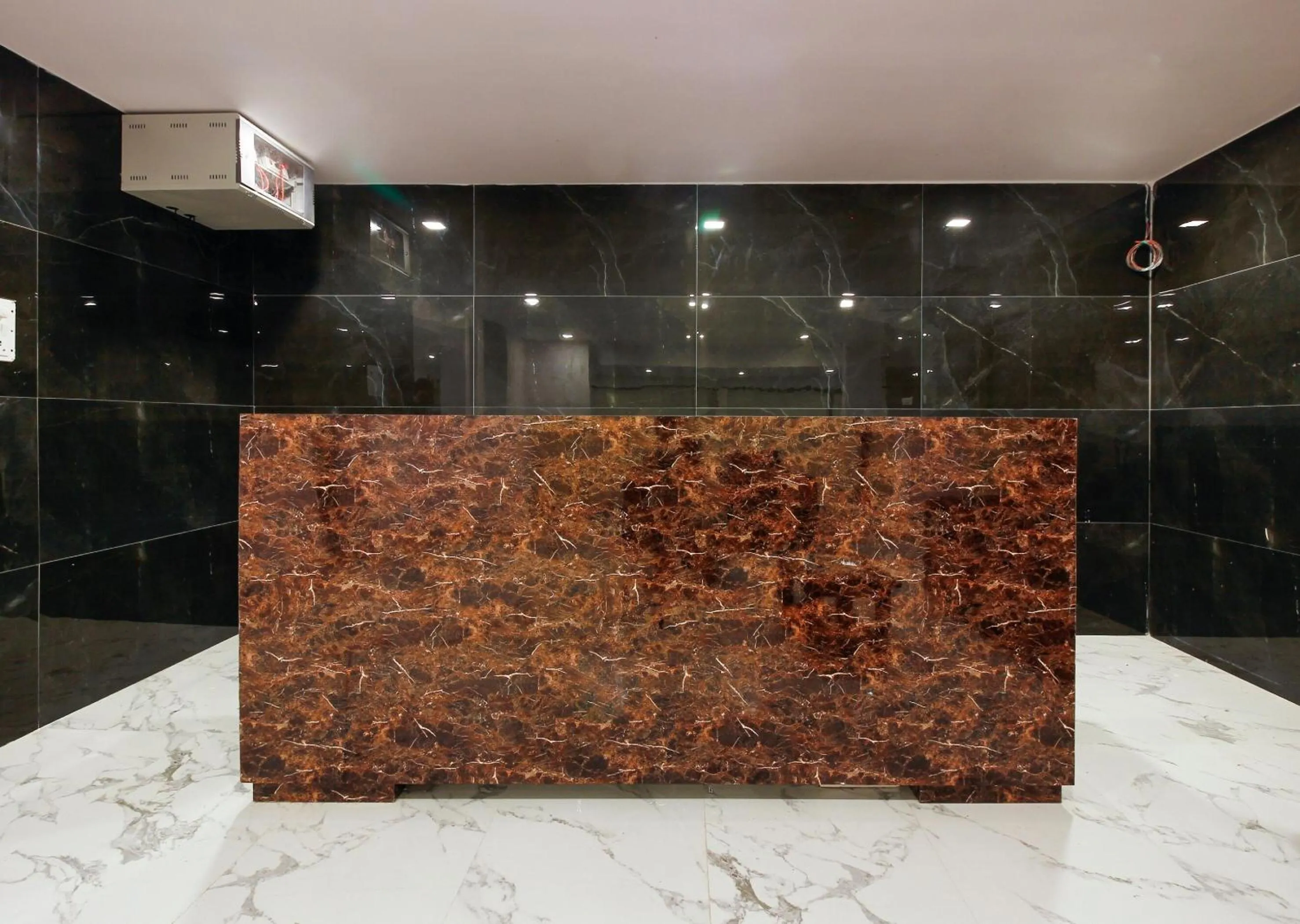 Lobby or reception in Super Capital O Che Sigma Hotel