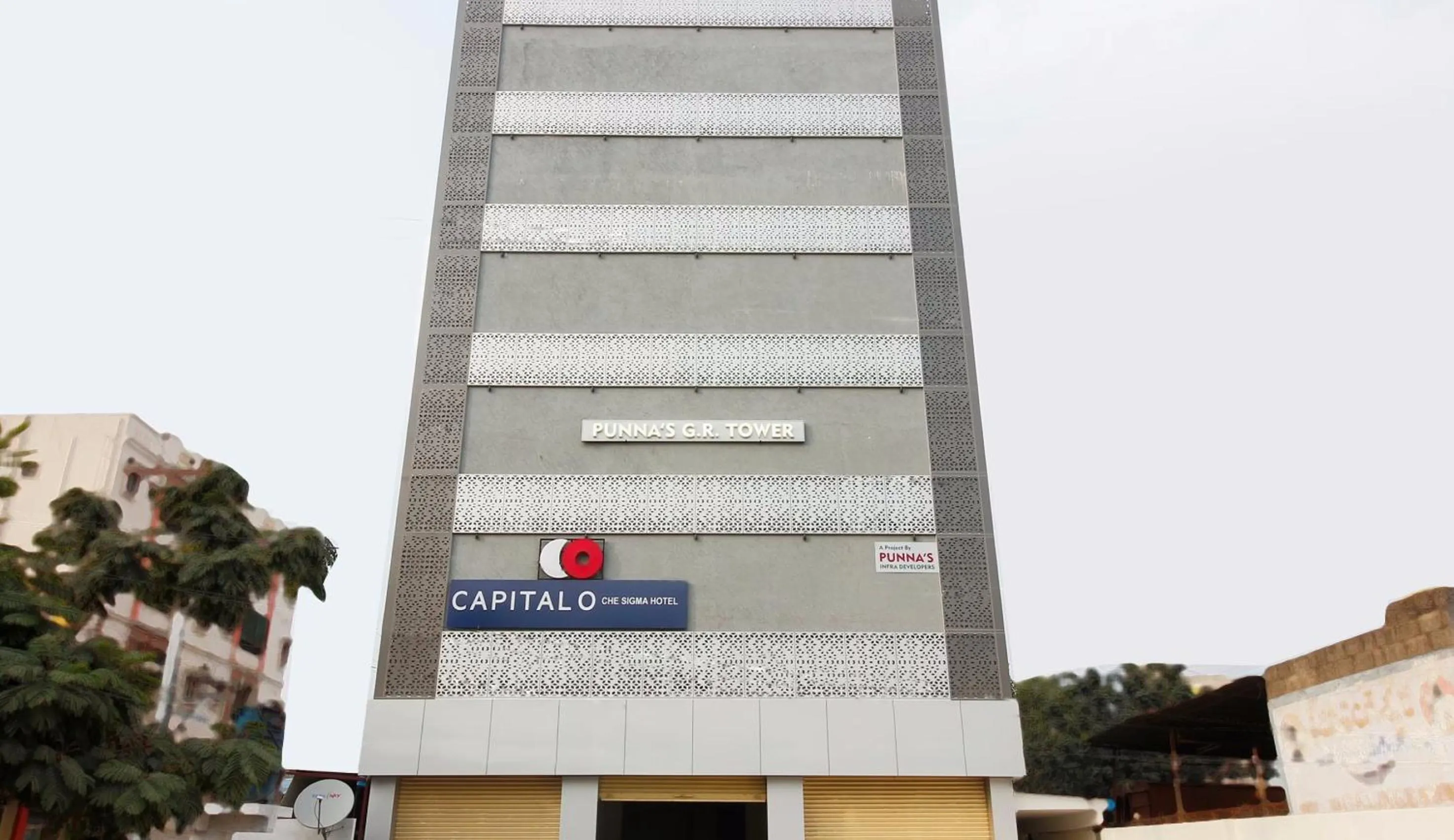 Facade/entrance in Super Capital O Che Sigma Hotel