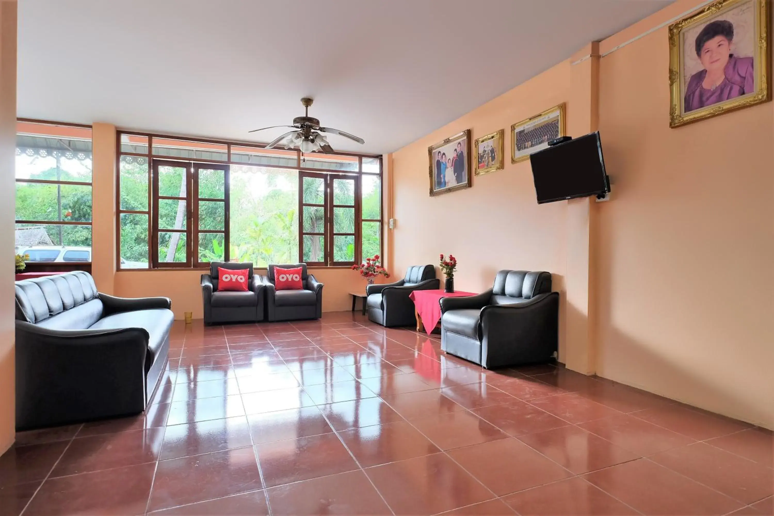 Lobby or reception in OYO 588 Rose In Mansion Lobby or reception in OYO 588 Rose In Mansion