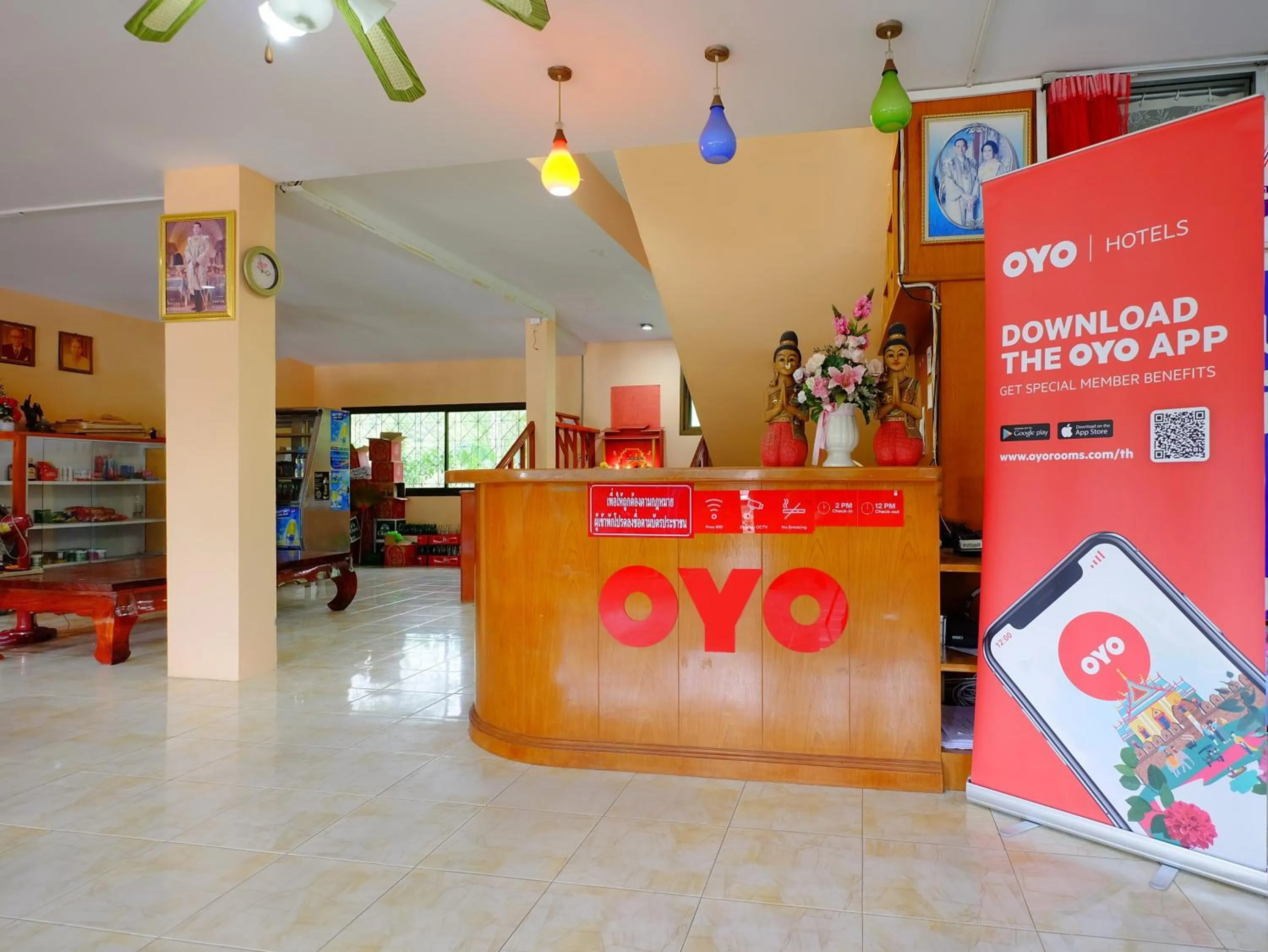 Lobby or reception in OYO 588 Rose In Mansion