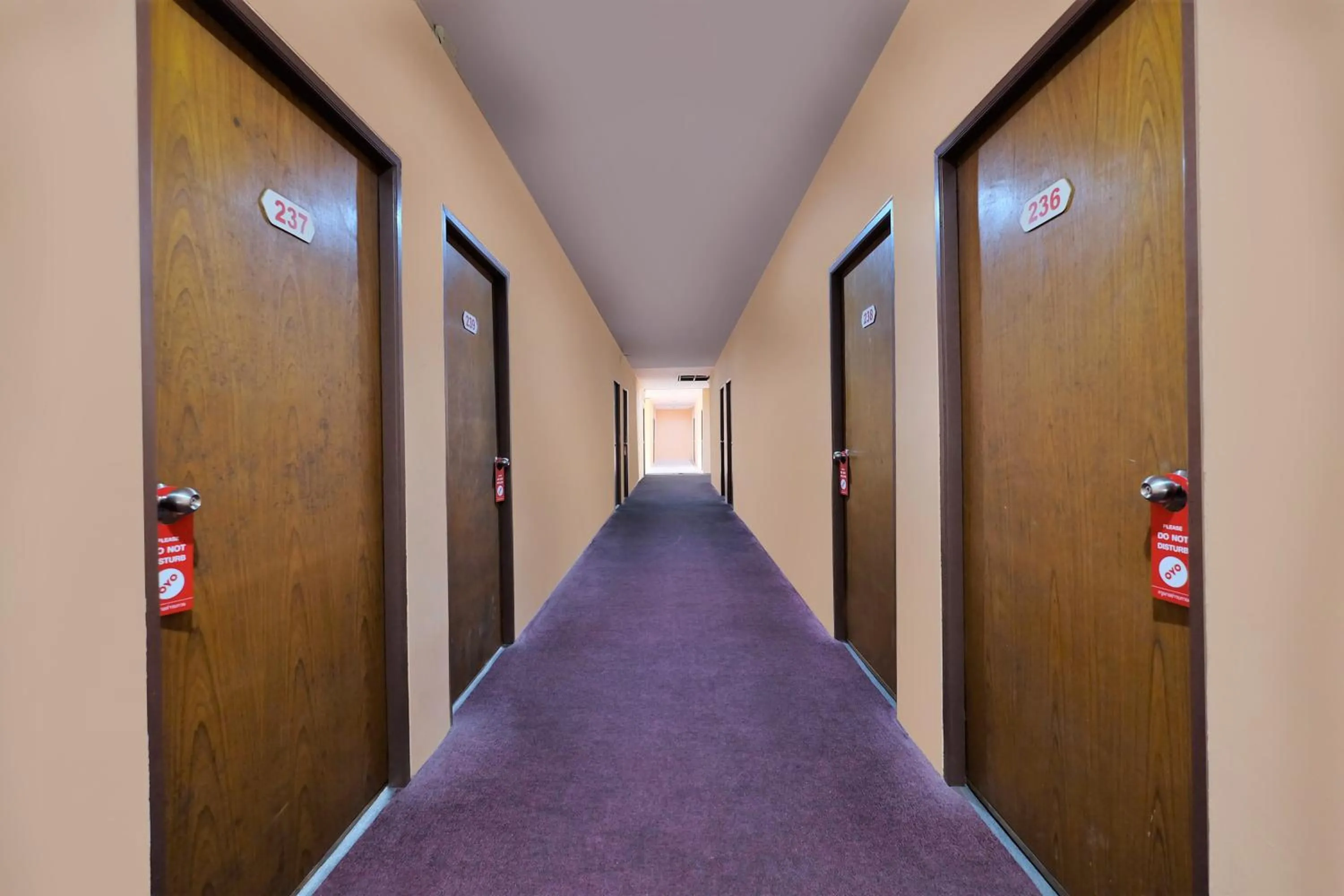 Lobby or reception in OYO 588 Rose In Mansion