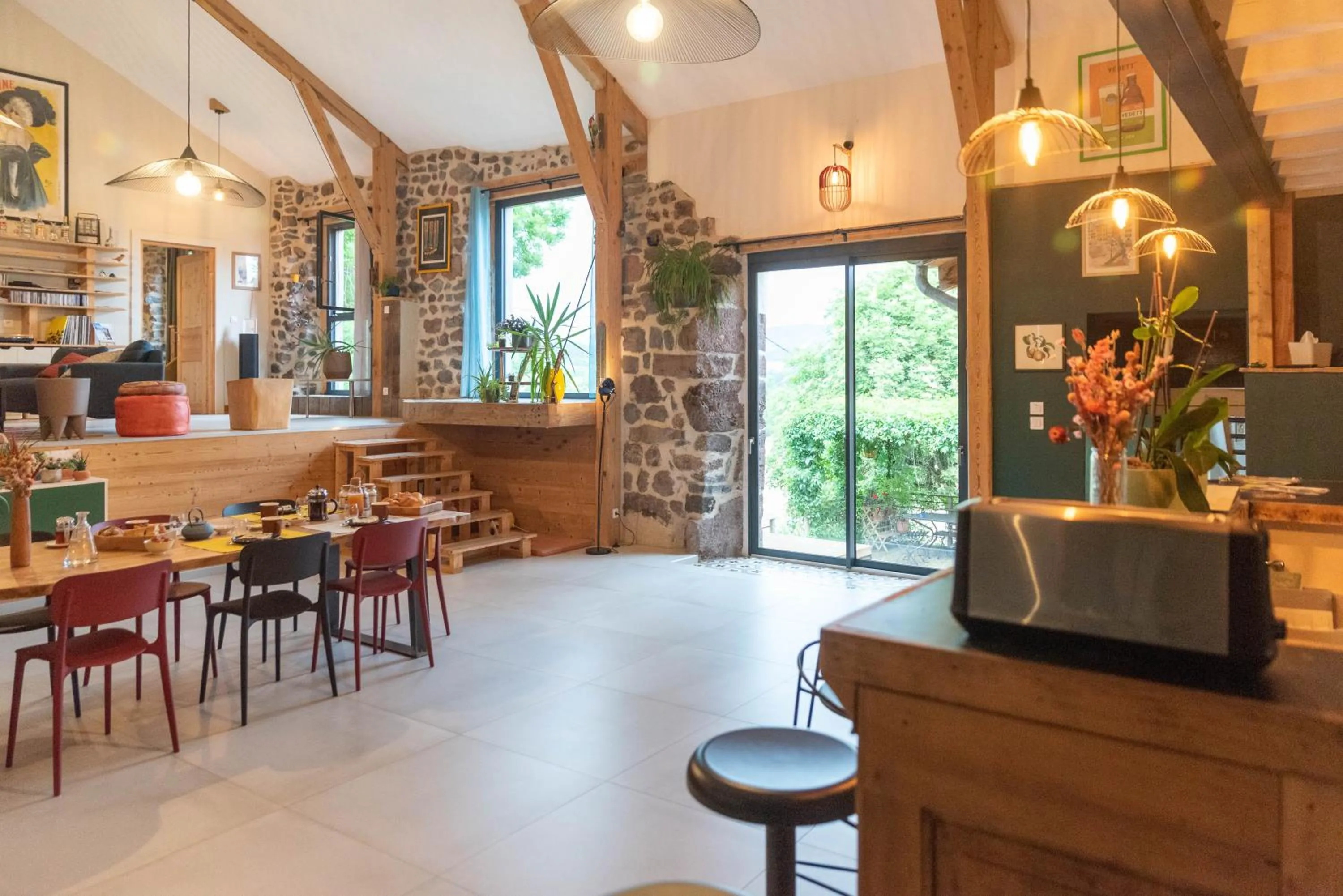 Lounge or bar in Les Balcons de la Terrasse