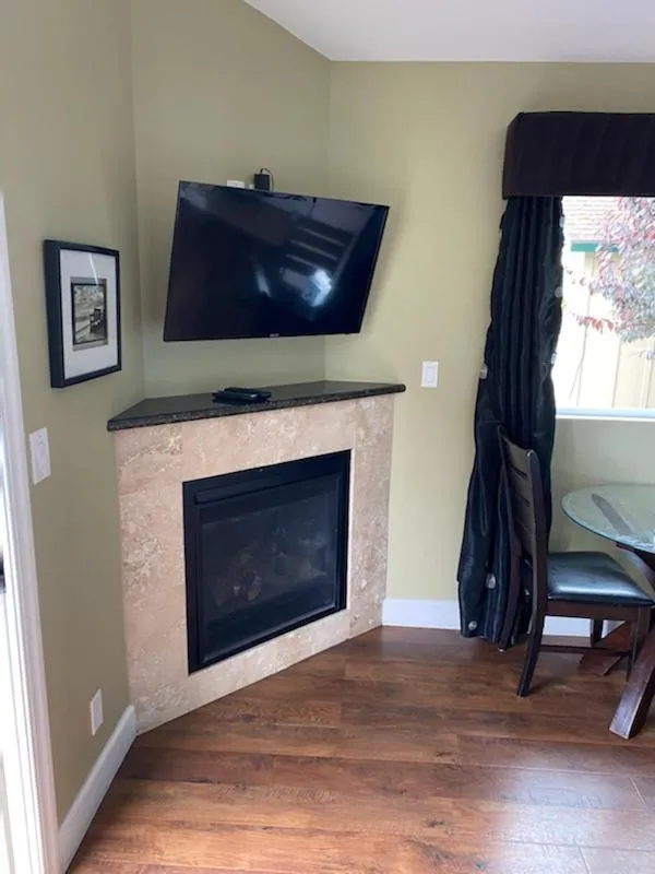 Sea Breeze Inn - Pacific Grove