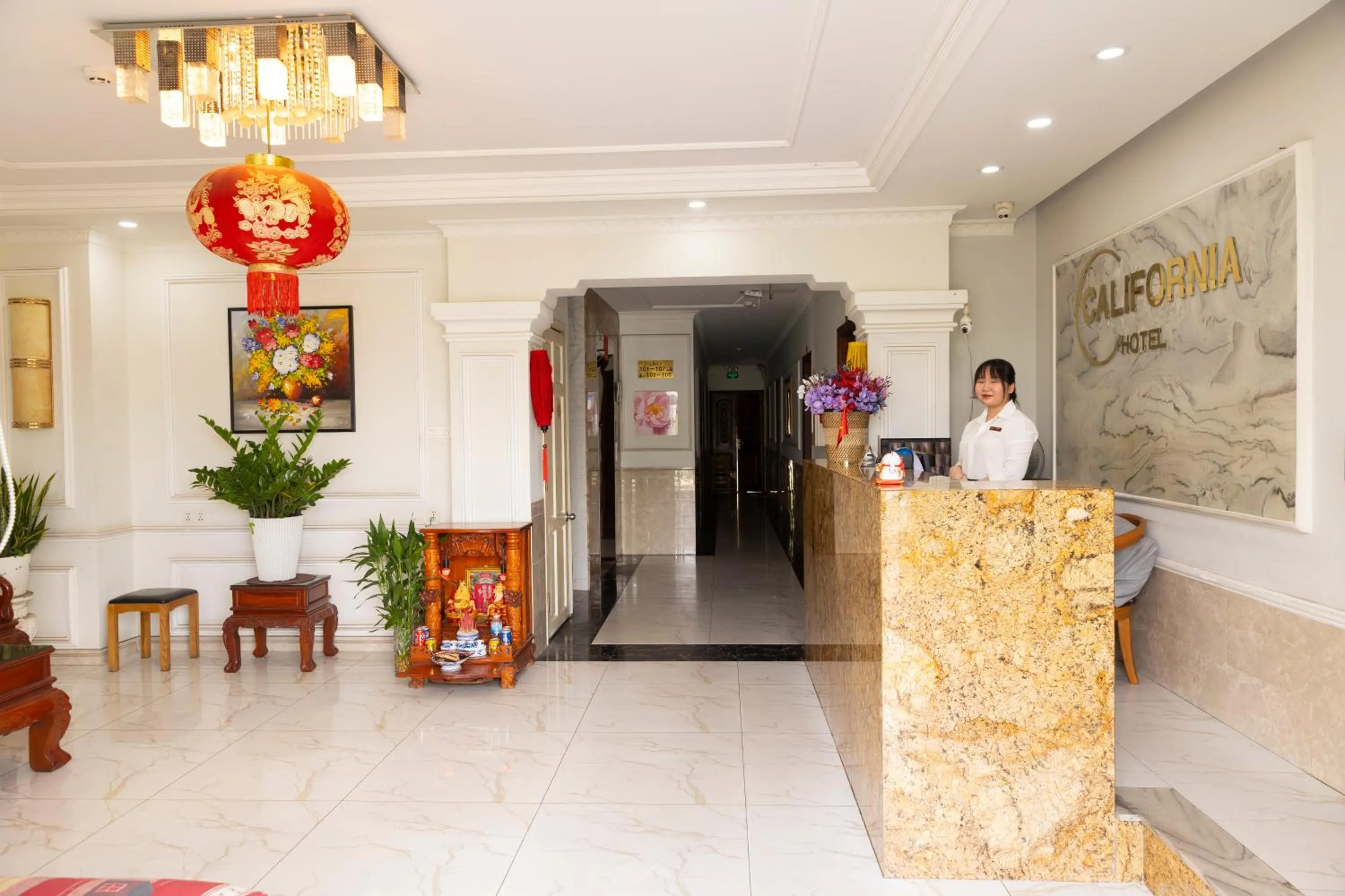 California Saigon Hotel