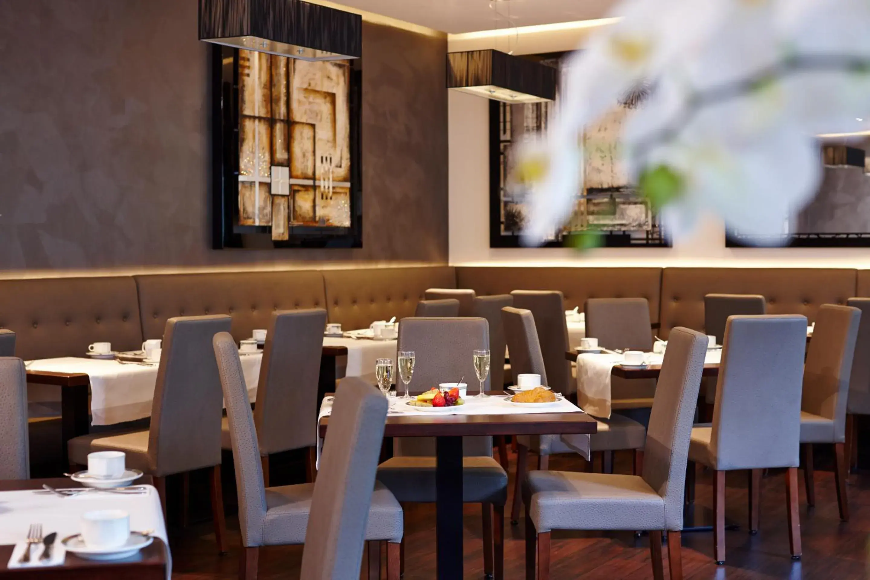 Restaurant/places to eat in Hotel Concorde Restaurant/places to eat in Hotel Concorde