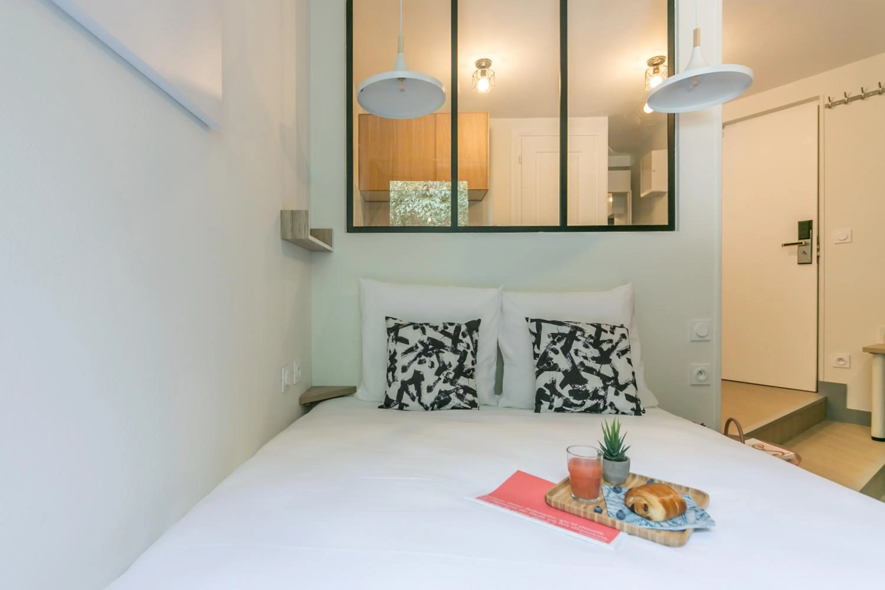 Bedroom, Bed in WS Tour Eiffel - Nicolo