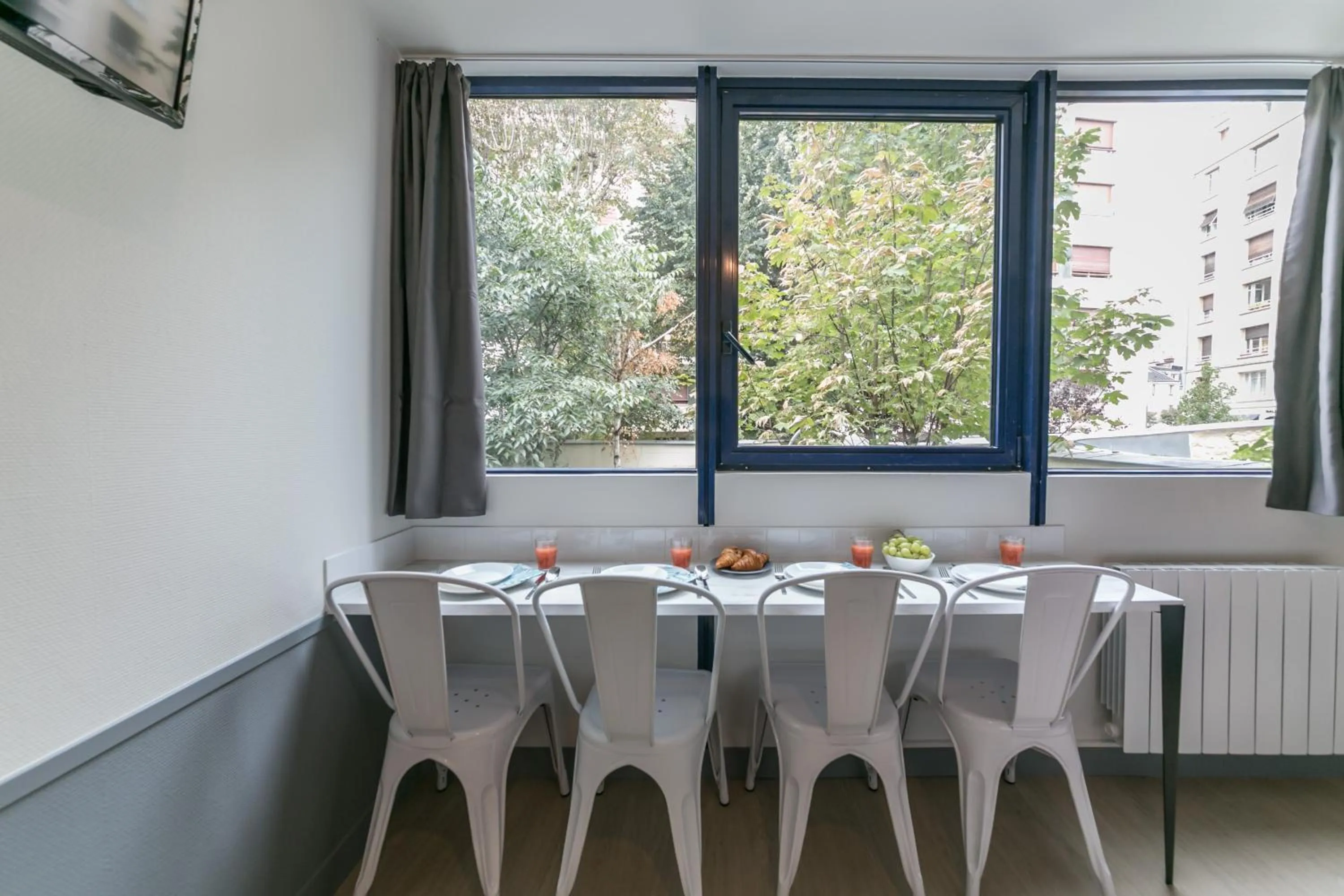 Dining area in WS Tour Eiffel - Nicolo