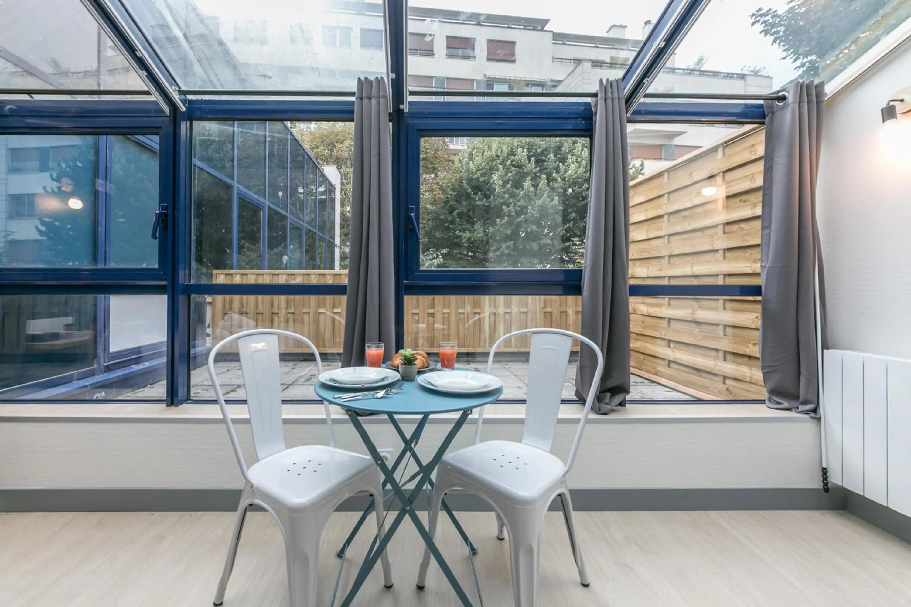 Dining area in WS Tour Eiffel - Nicolo