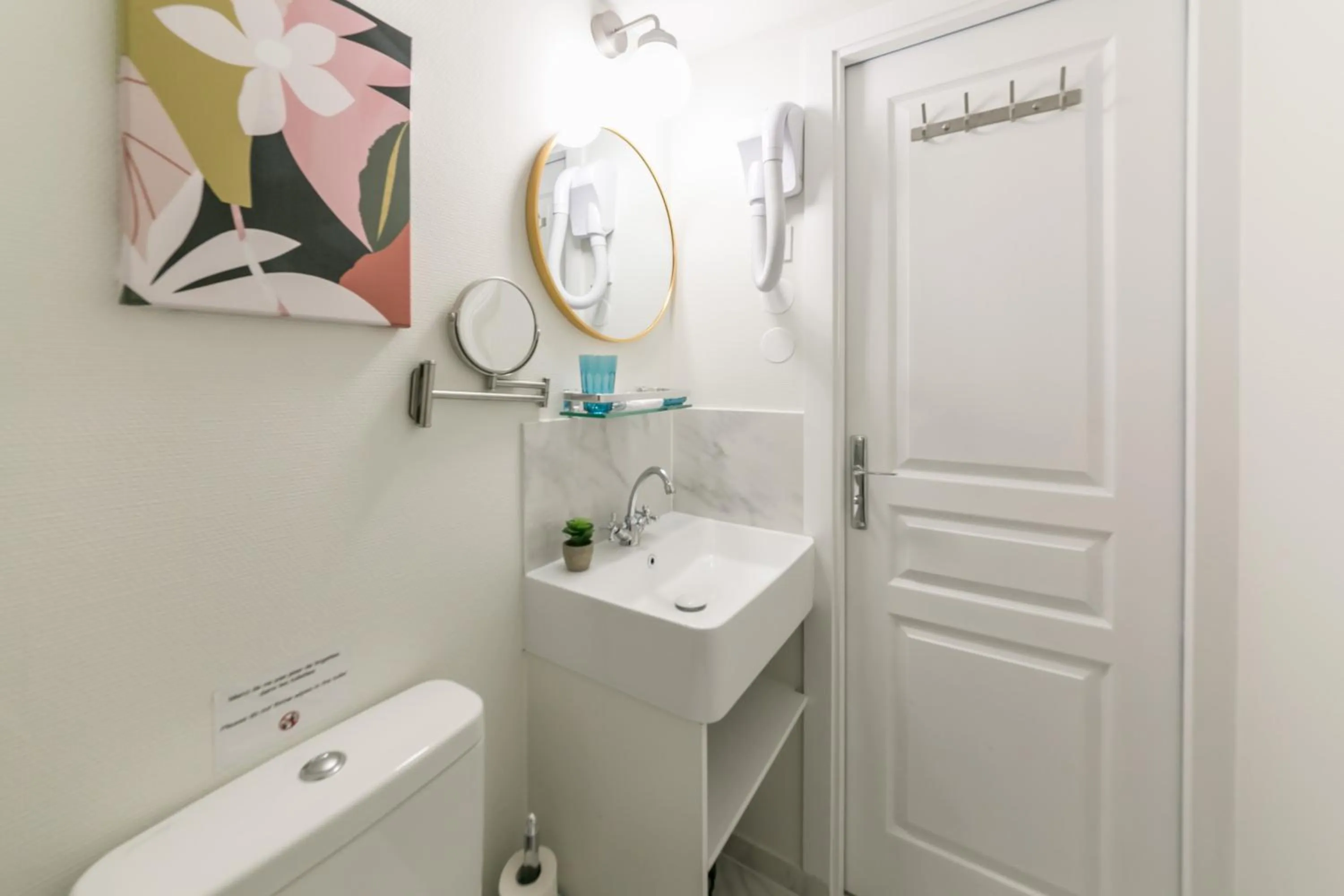 Bathroom in WS Tour Eiffel - Nicolo