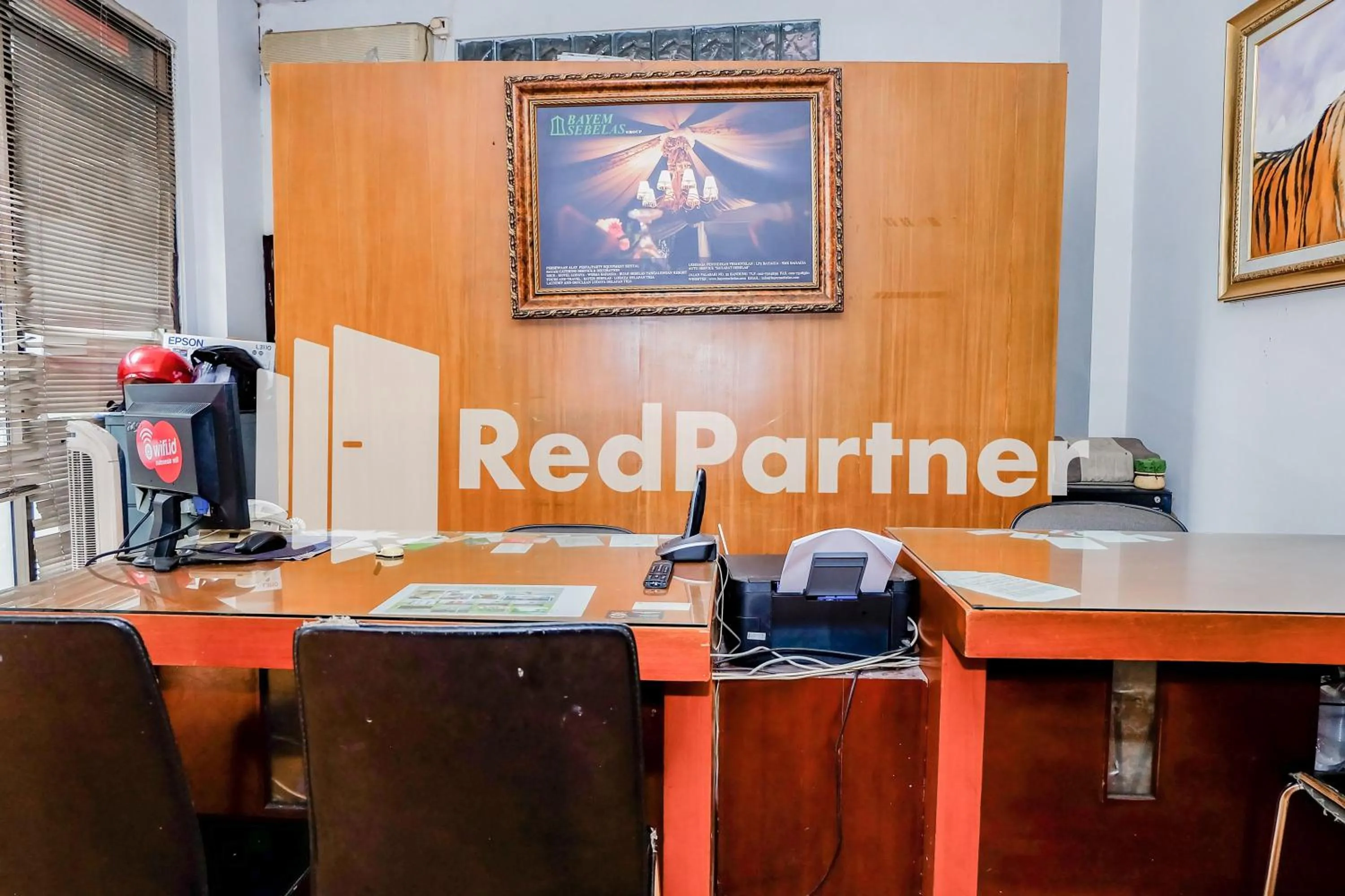 Lobby or reception in Hotel Sebelas at Jalan Palasari Mitra RedDoorz