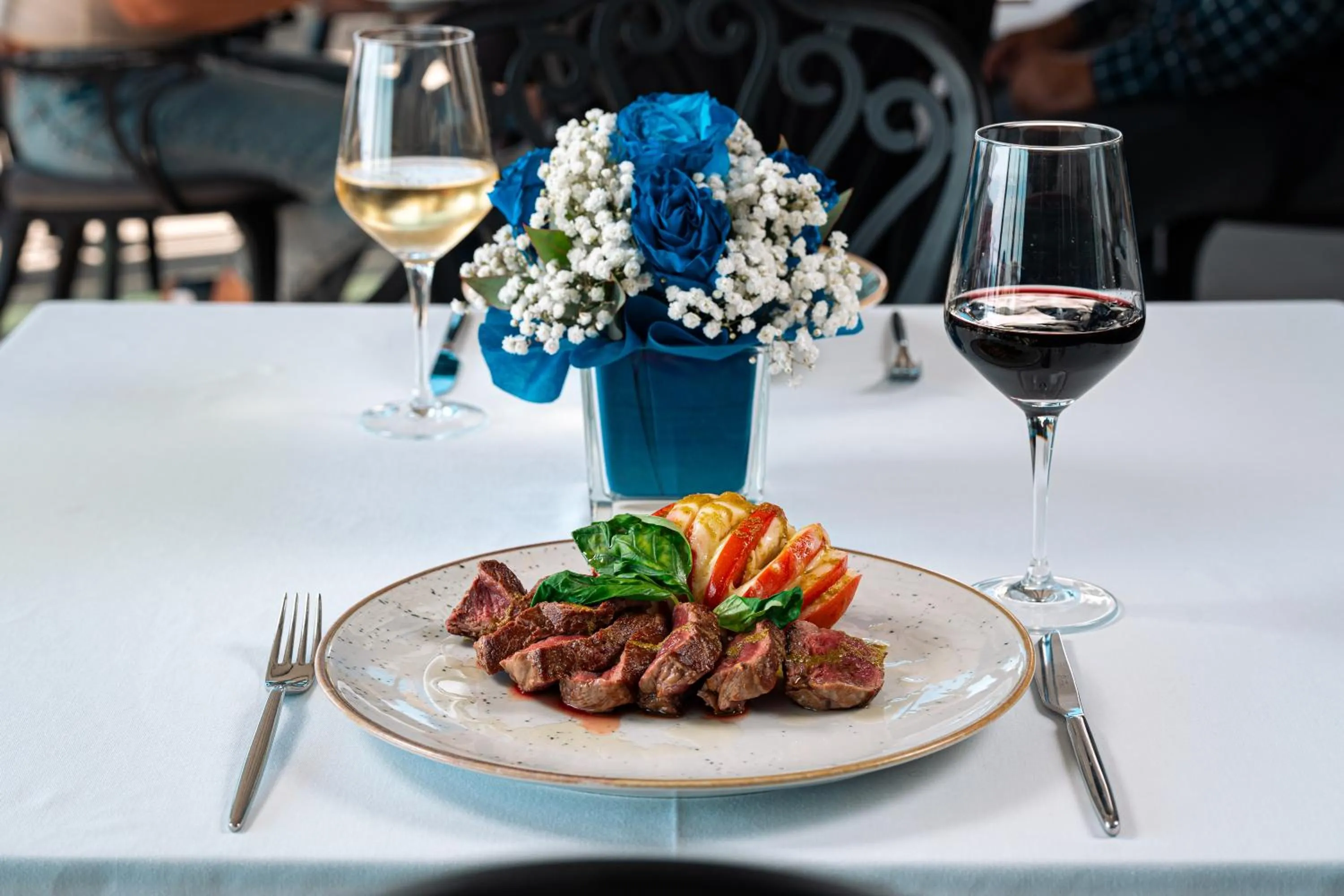 Restaurant/places to eat in Vivid Blue Serenity Resort