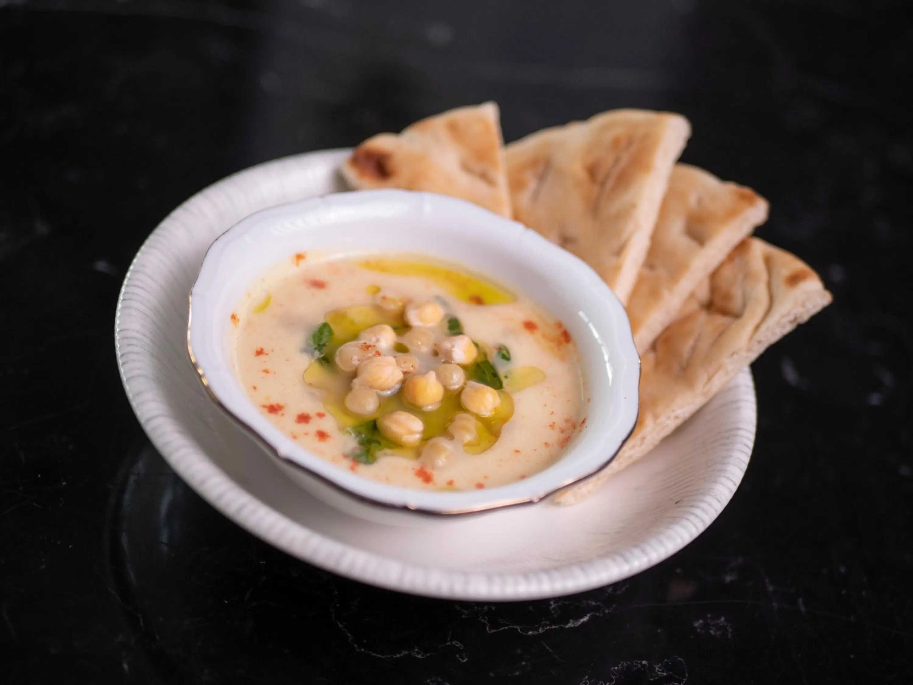 Restaurant/places to eat in Vivid Blue Serenity Resort