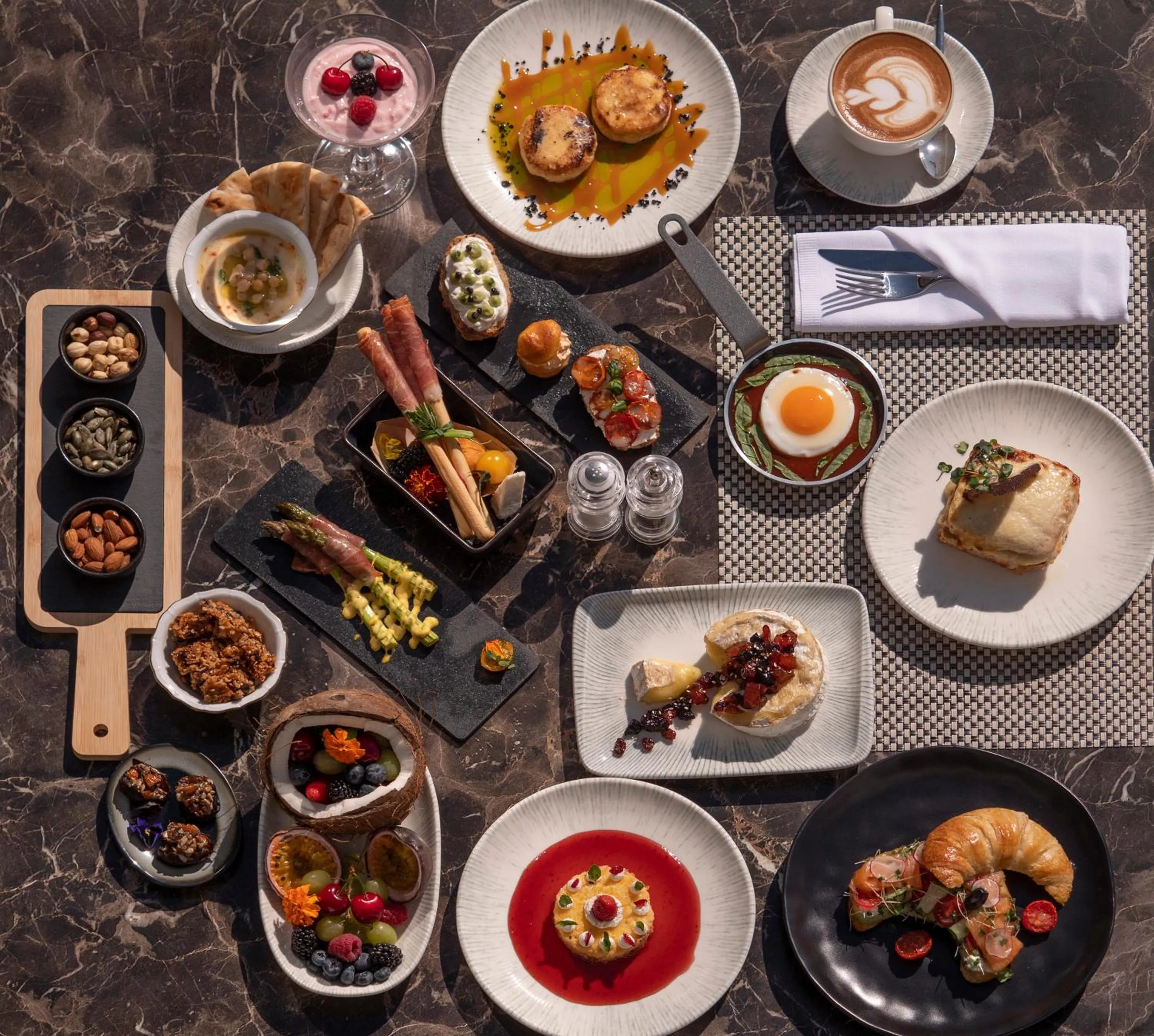 Restaurant/places to eat in Vivid Blue Serenity Resort