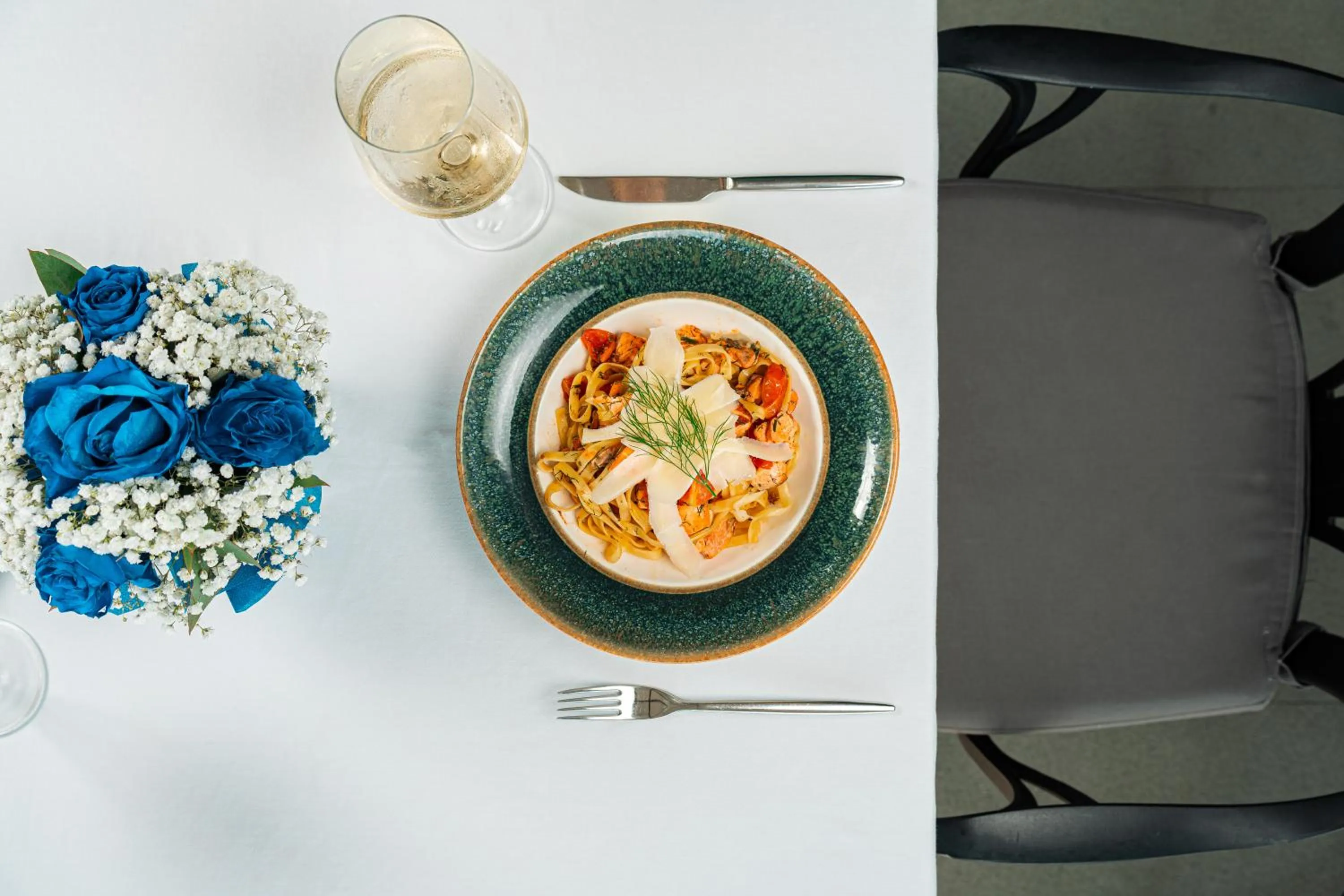 Restaurant/places to eat in Vivid Blue Serenity Resort