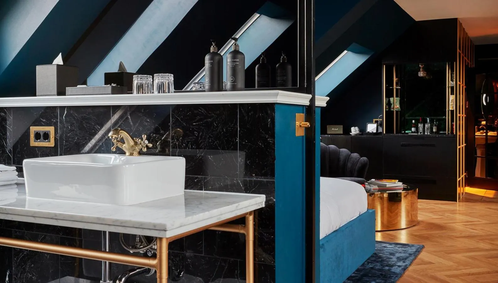 Bathroom in Provocateur Berlin, part of Sircle Collection