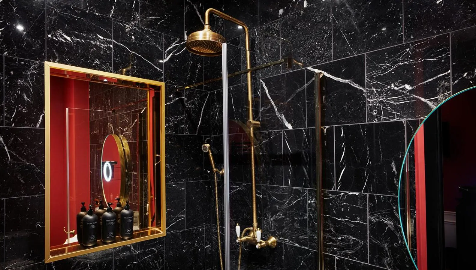 Bathroom in Provocateur Berlin, part of Sircle Collection