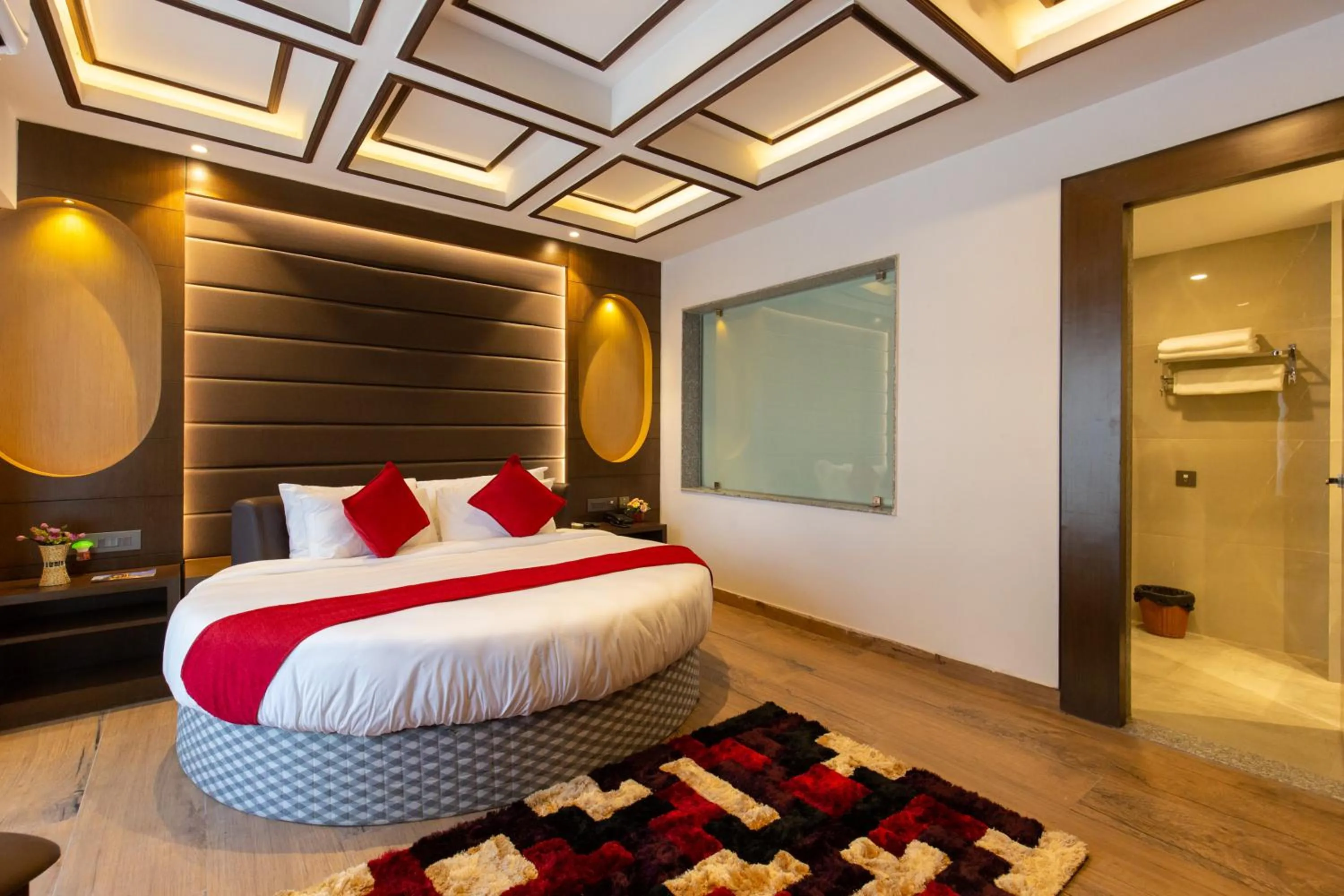 Bedroom, Bed in Mourya Hotel