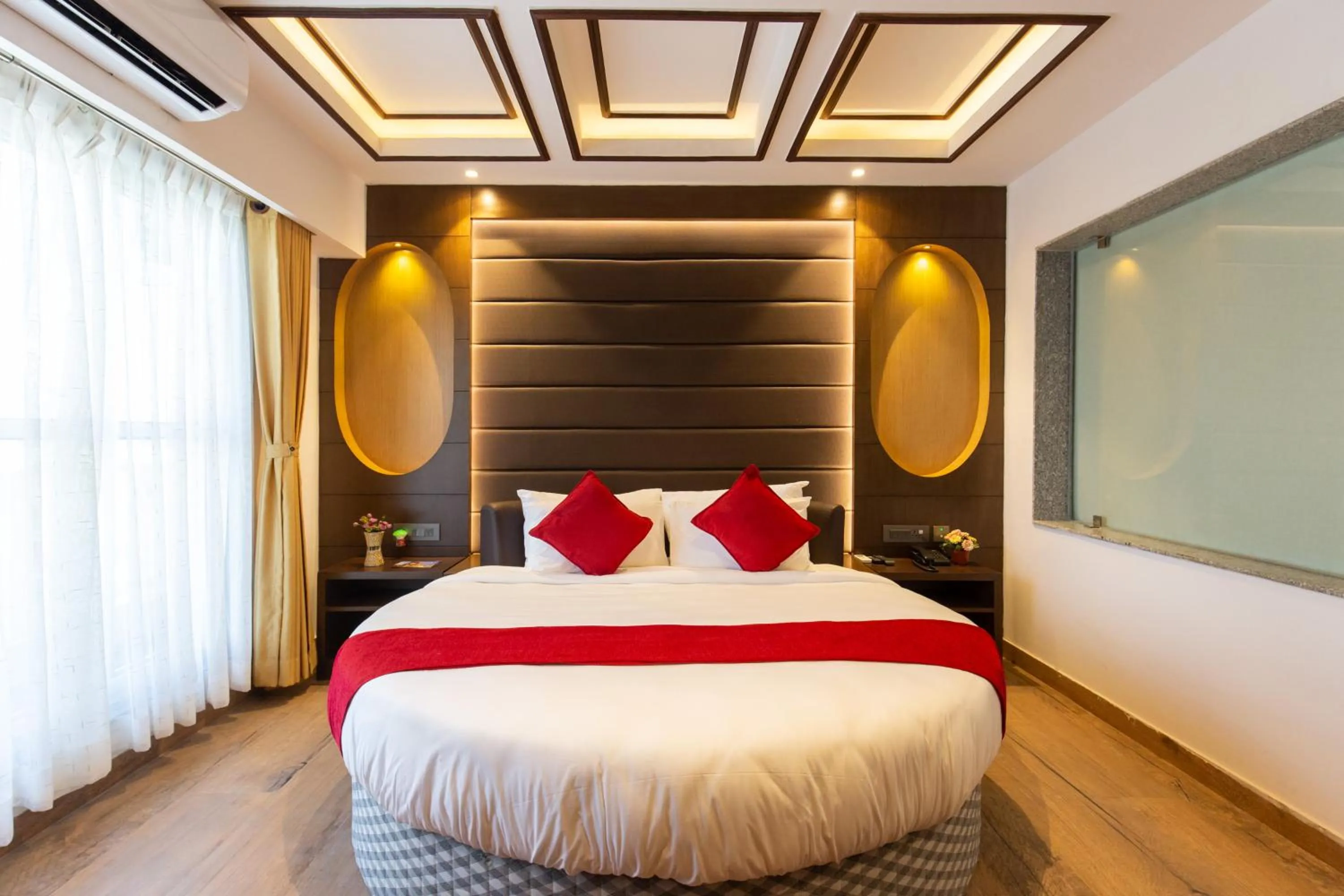 Bed in Mourya Hotel